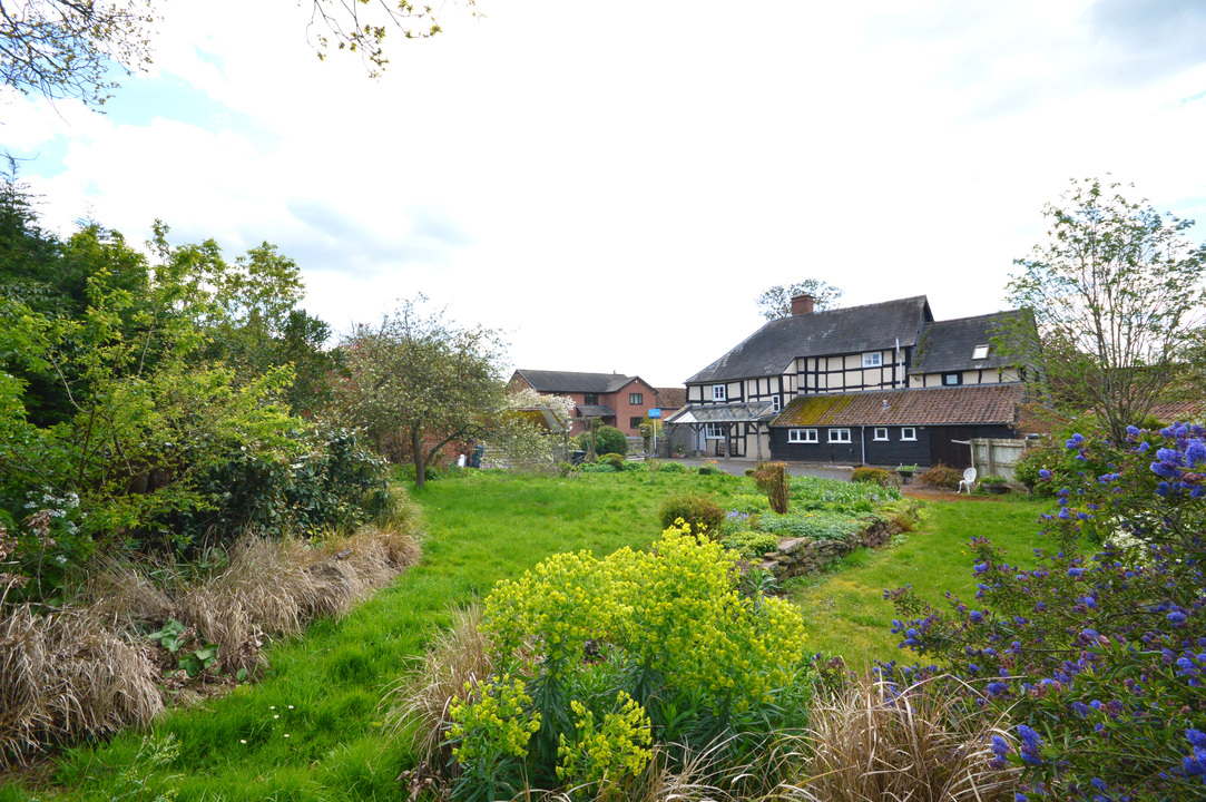 4 Bed Detached House For Sale In The Parsonage, Wellington, Hereford, Herefordshire (Ref: 690653)
