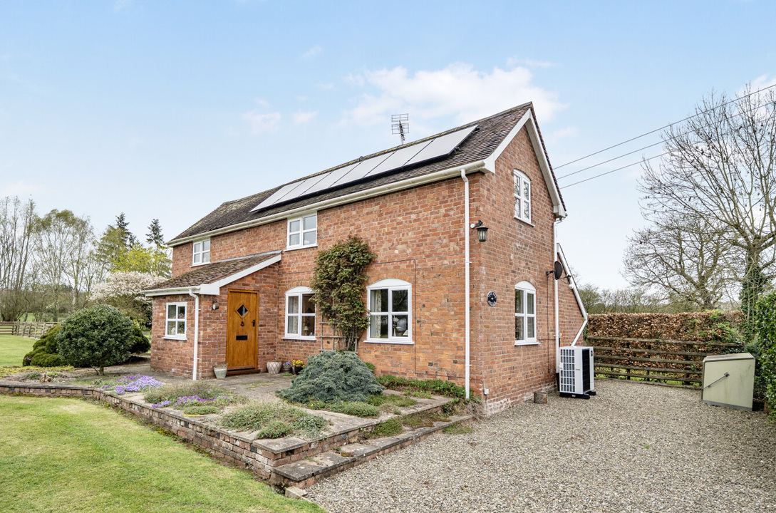 2 Bed Detached House For Sale In Brick Kiln Cottage, Richards Castle, Ludlow, Shropshire (Ref: 709964)