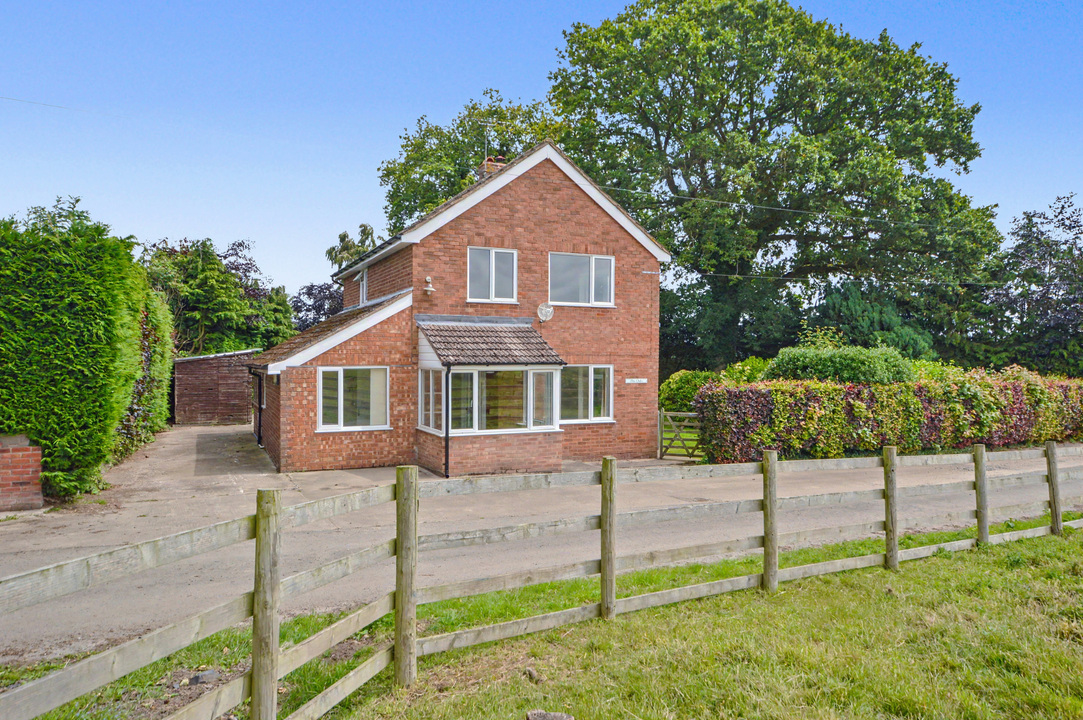 3 Bed Detached House For Sale In Shobdon, Leominster (Ref: 603170)