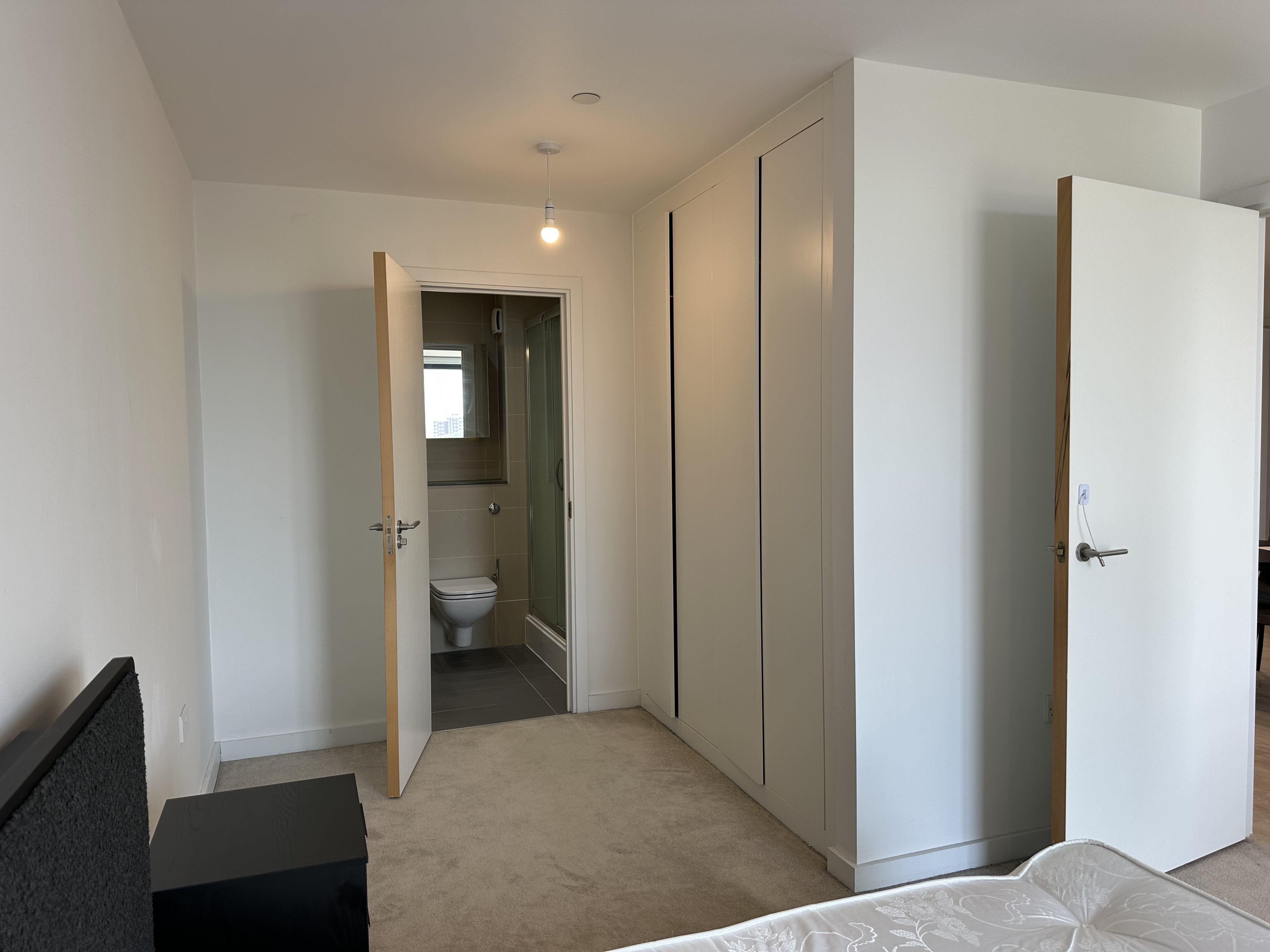 2 bed flat to rent in Holdenhurst Road, , BH8 6