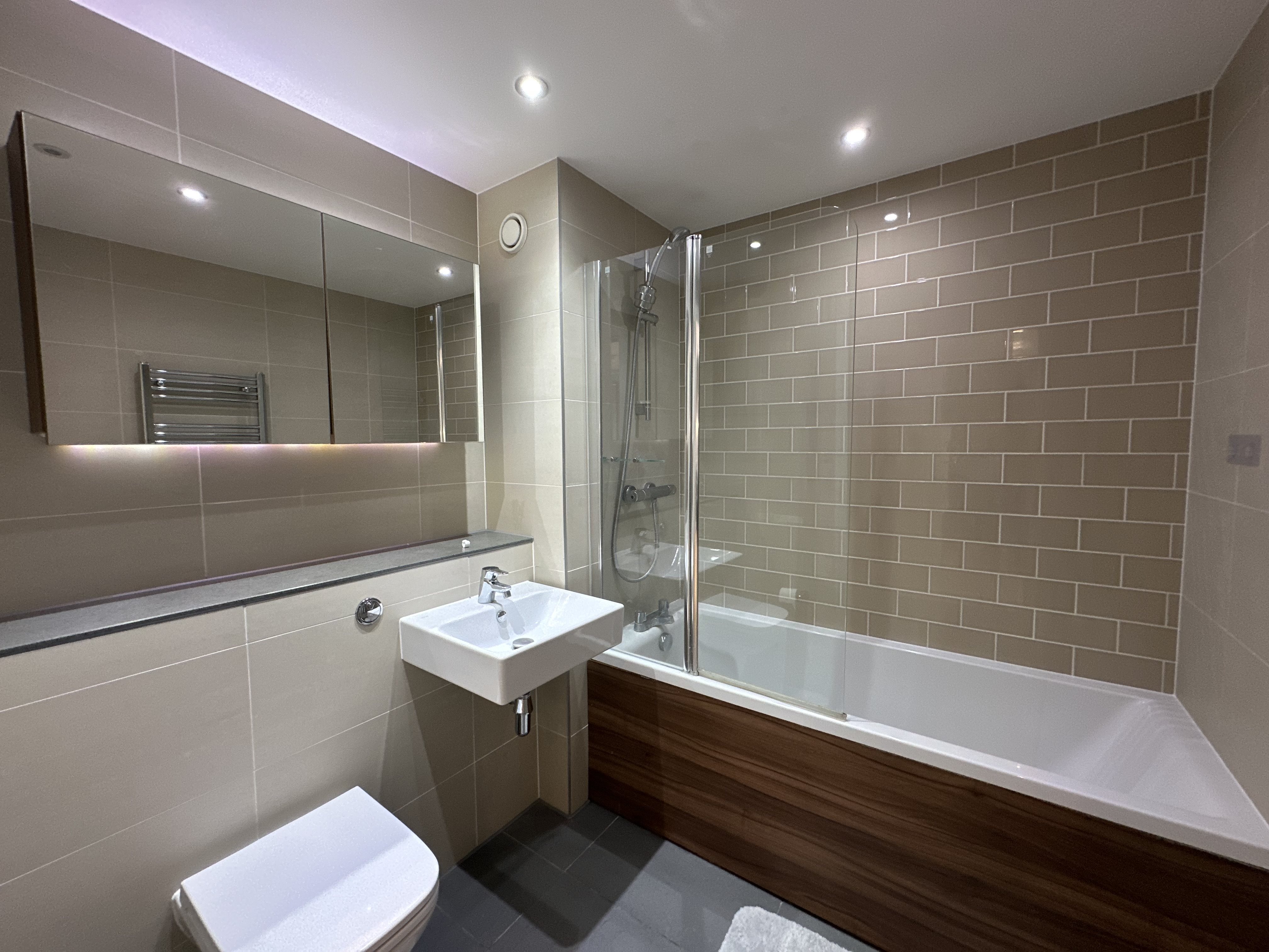 1 bed flat to rent in Holdenhurst Road, , BH8  - Property Image 6