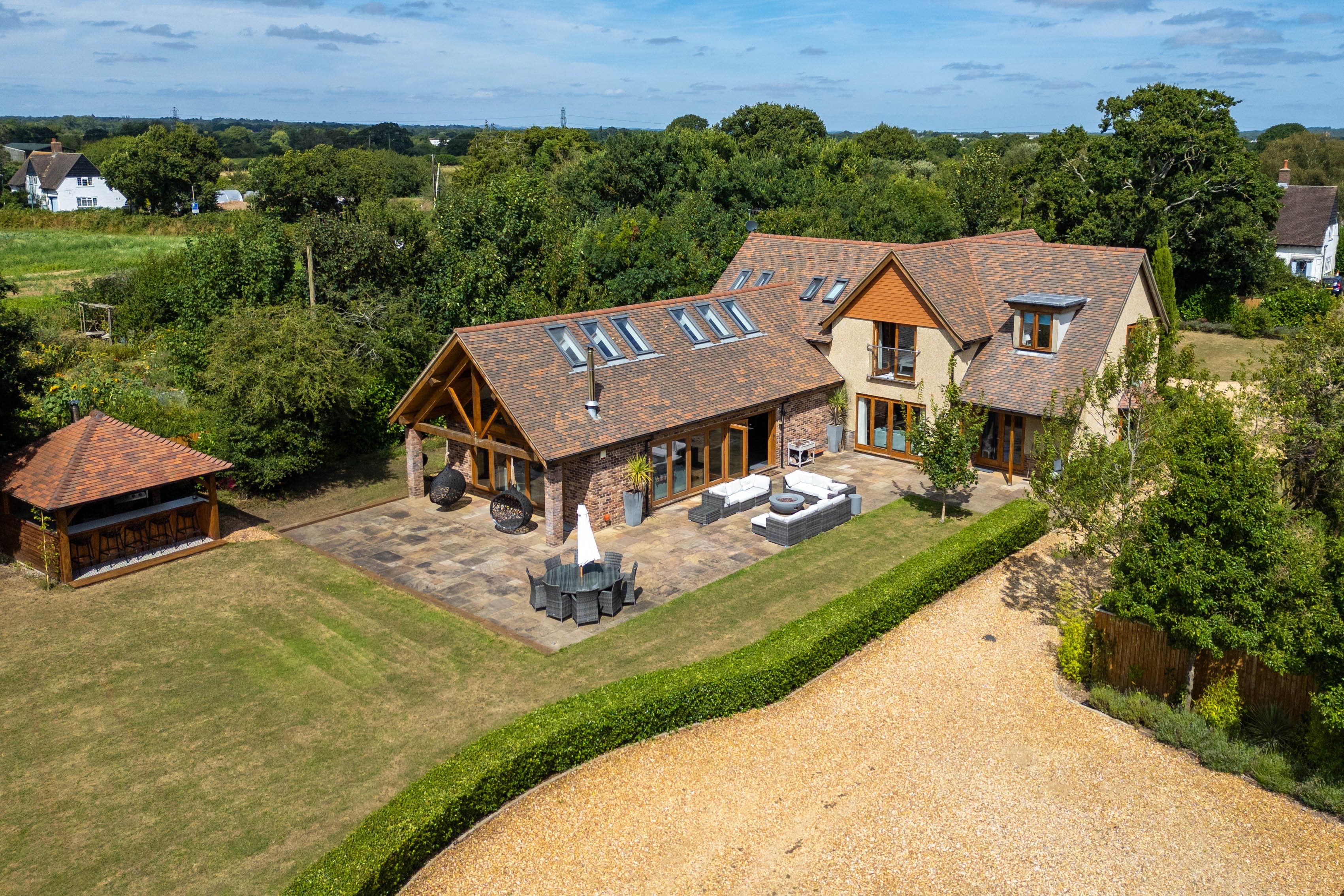 5 bed detached house to rent in Muscliffe Lane, Bournemouth  - Property Image 1