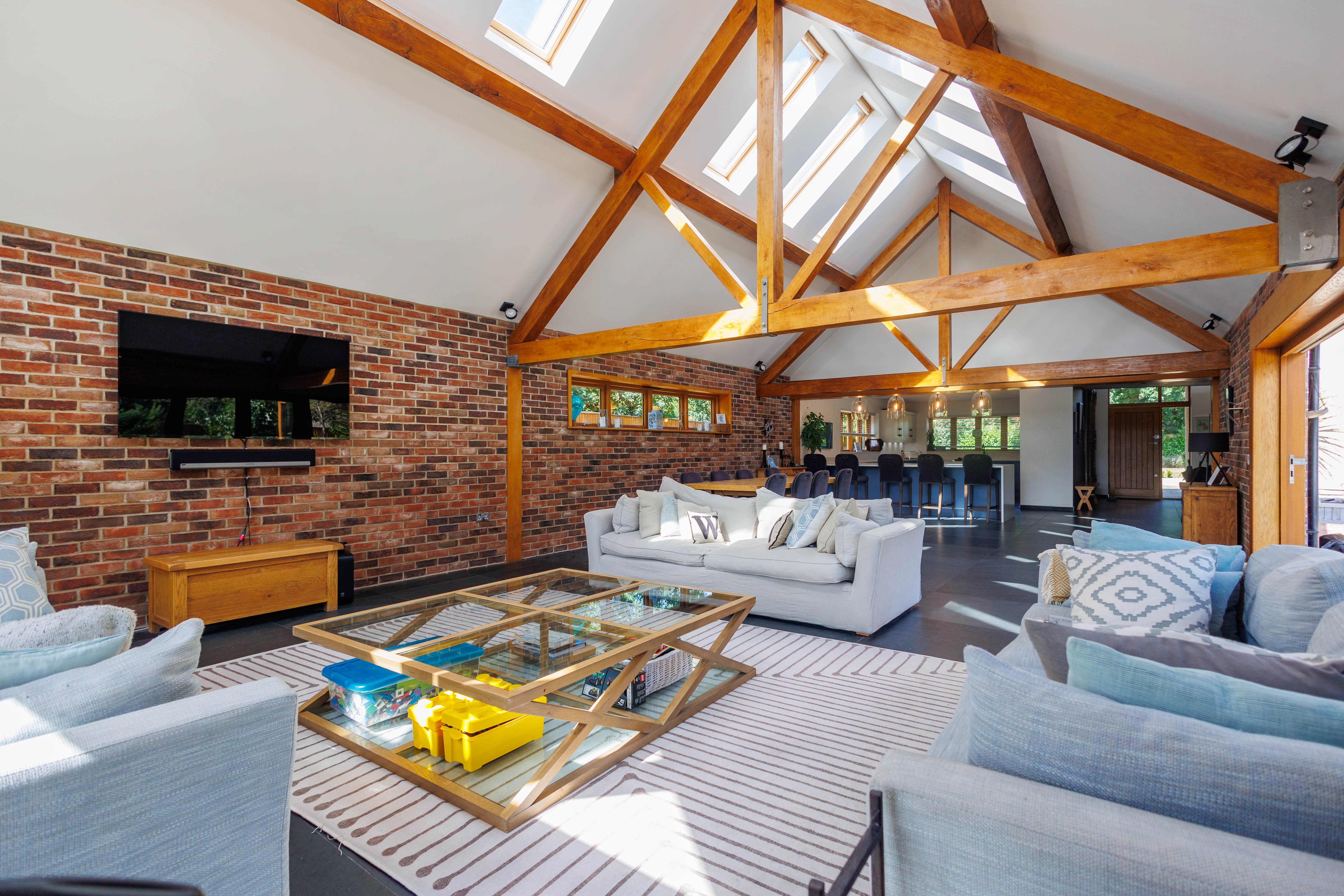 5 bed detached house to rent in Muscliffe Lane, Bournemouth  - Property Image 4