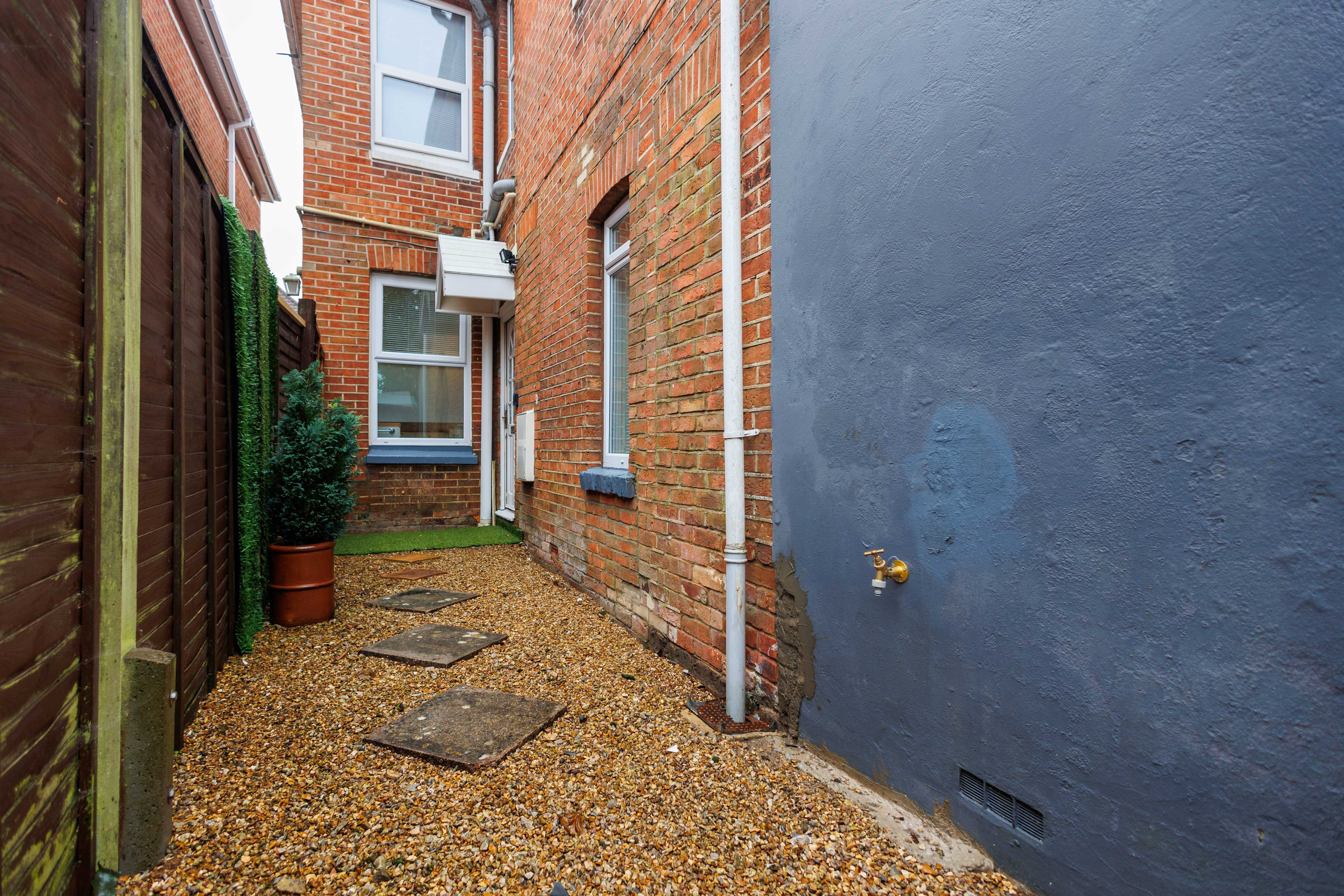 1 bed flat to rent in Talbot Road, Bournemouth 11