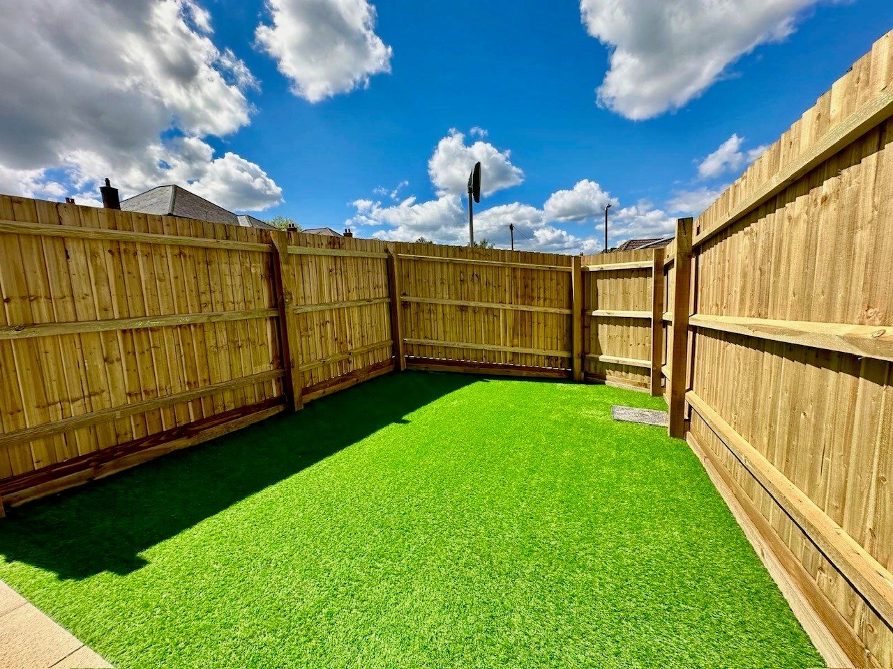 2 bed house to rent in Homeside Road, Bournemouth 1