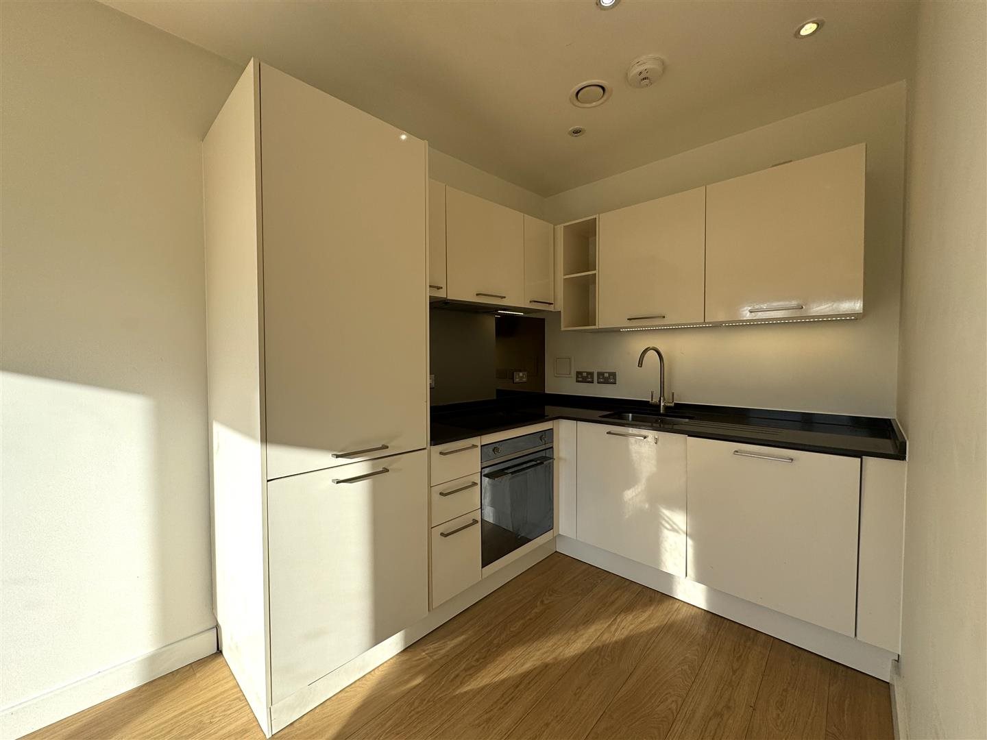1 bed flat to rent in Madeira Road, Bournemouth, BH1 2