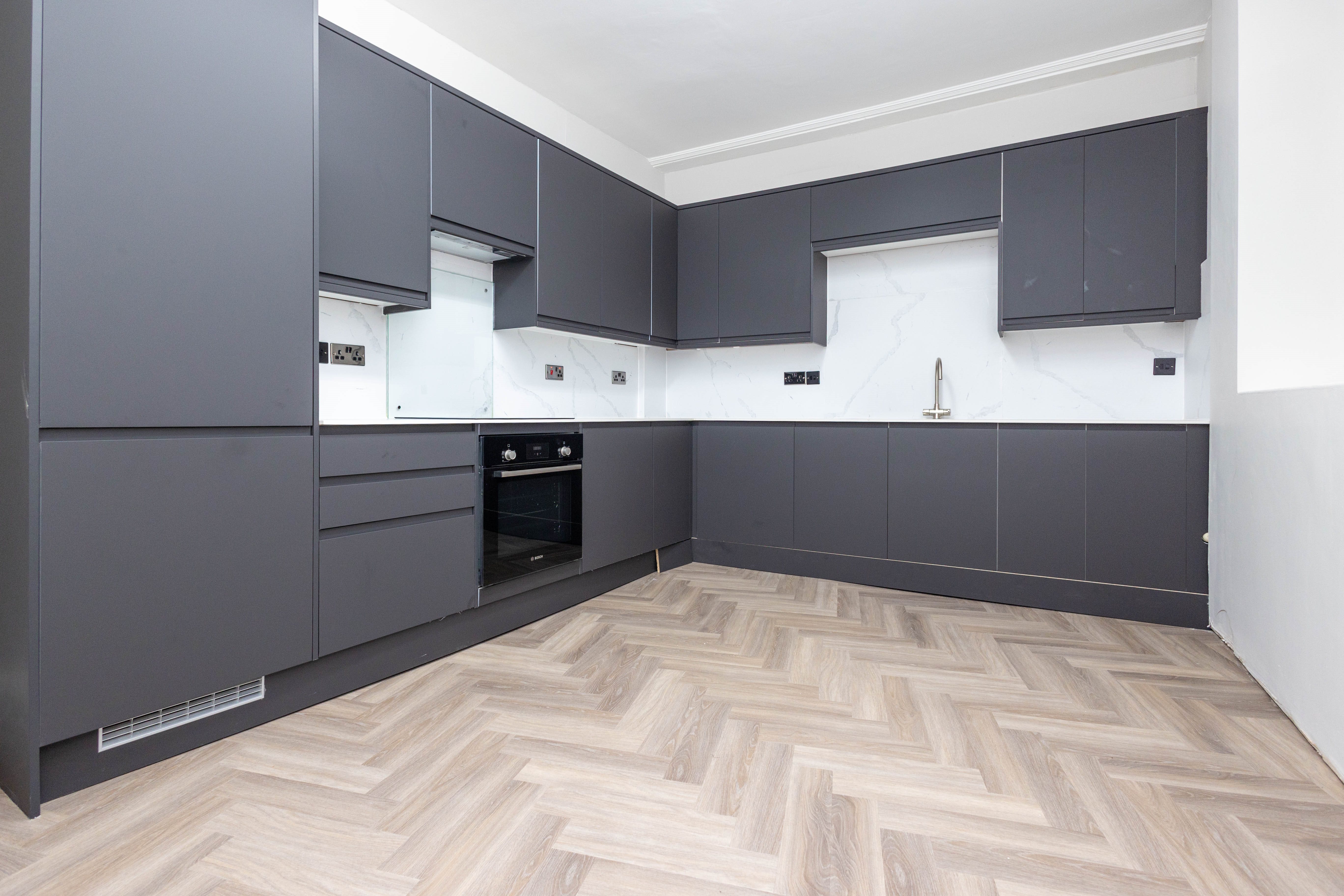 3 bed flat to rent in Richmond Hill, Bournemouth, BH2 10