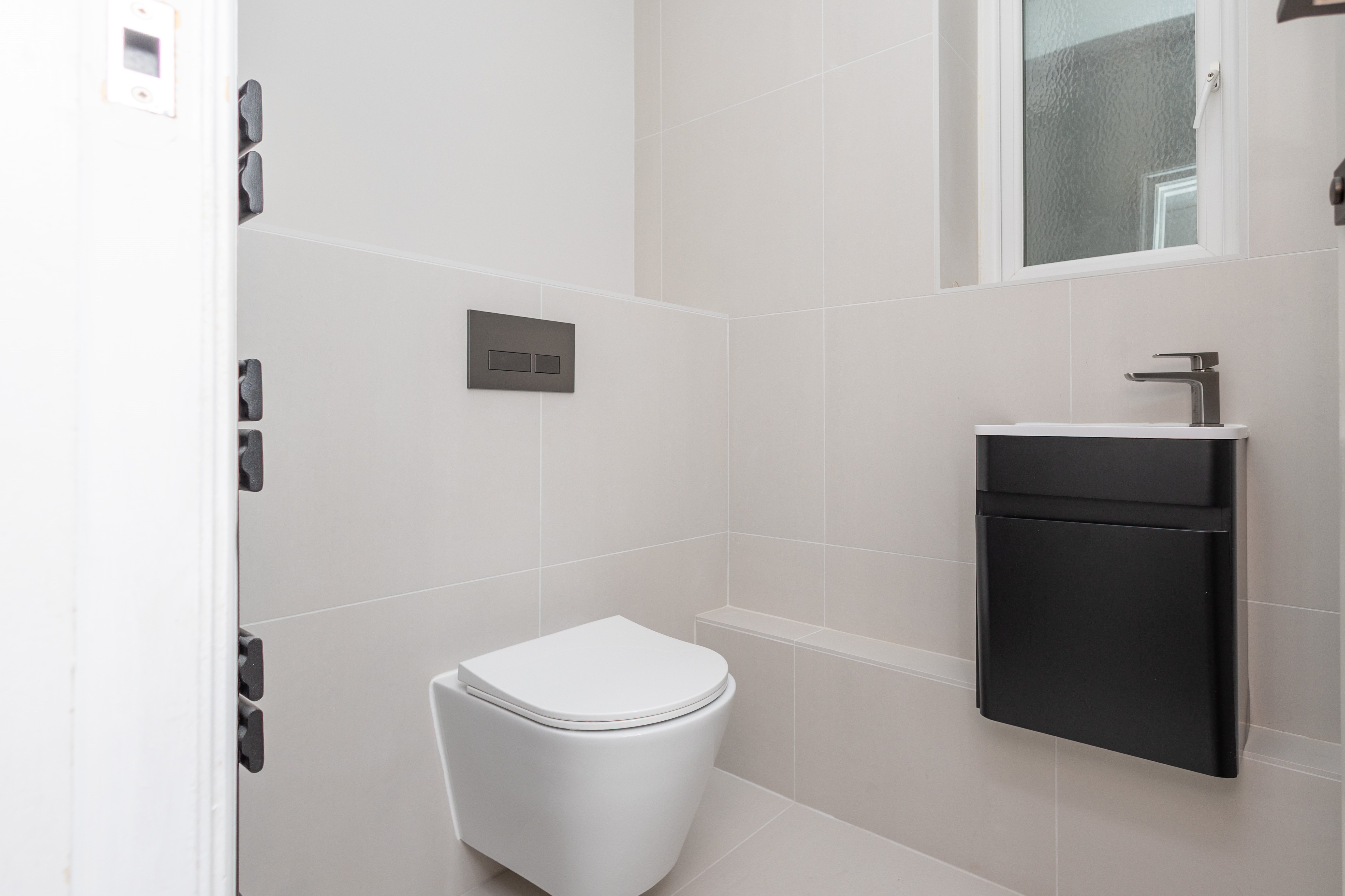 3 bed flat to rent in Richmond Hill, Bournemouth, BH2 15