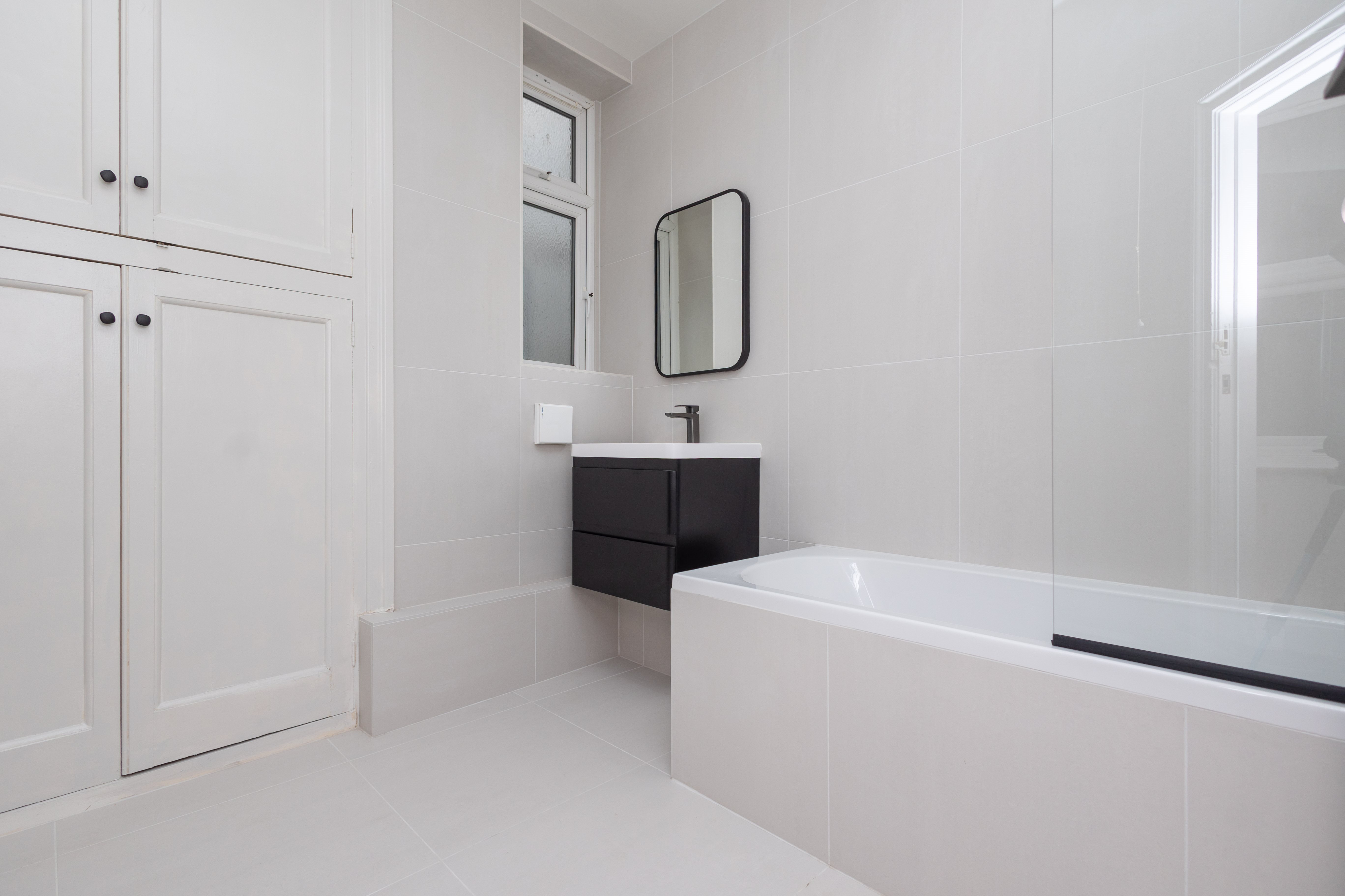 3 bed flat to rent in Richmond Hill, Bournemouth, BH2 16