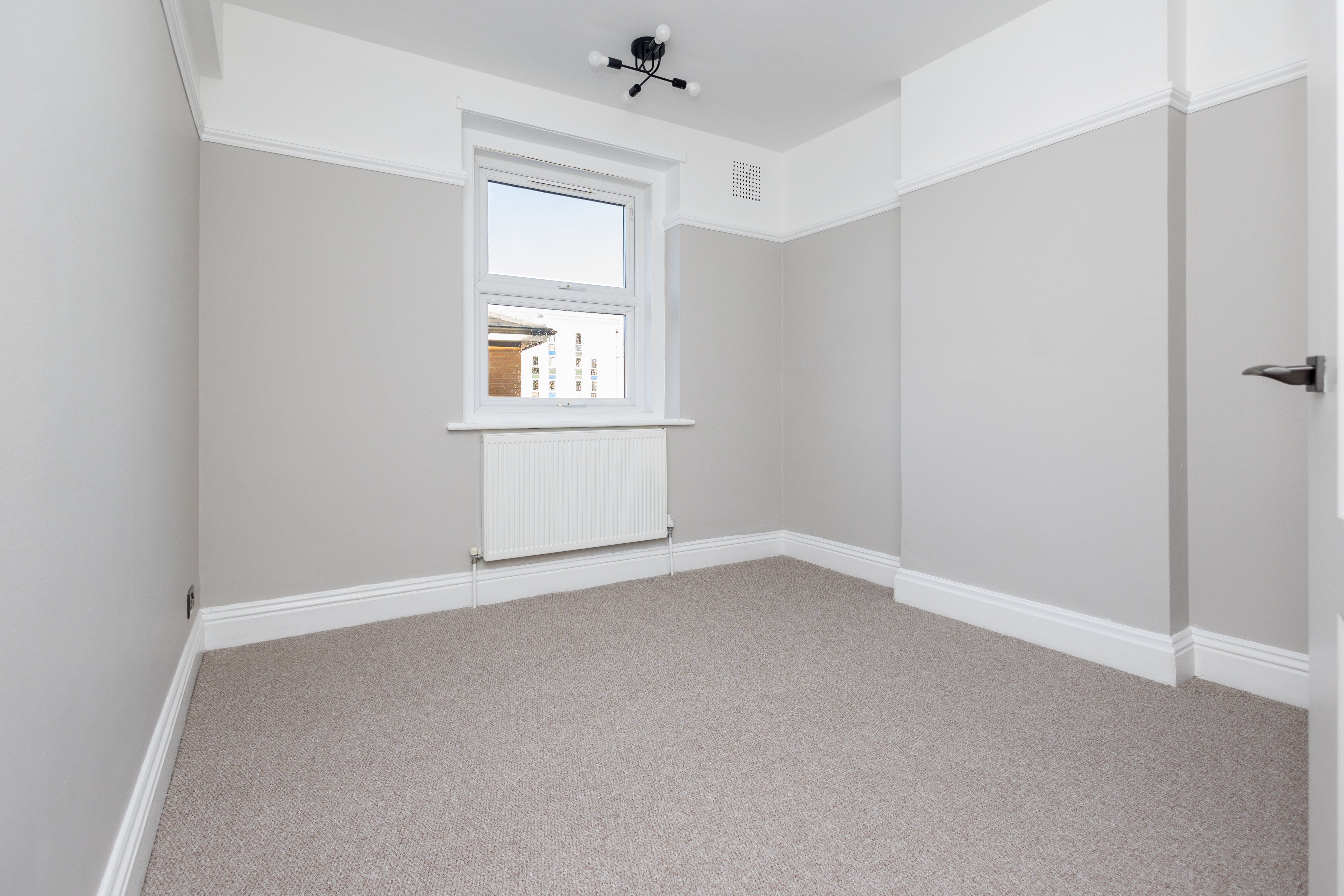 3 bed flat to rent in Richmond Hill, Bournemouth, BH2 6