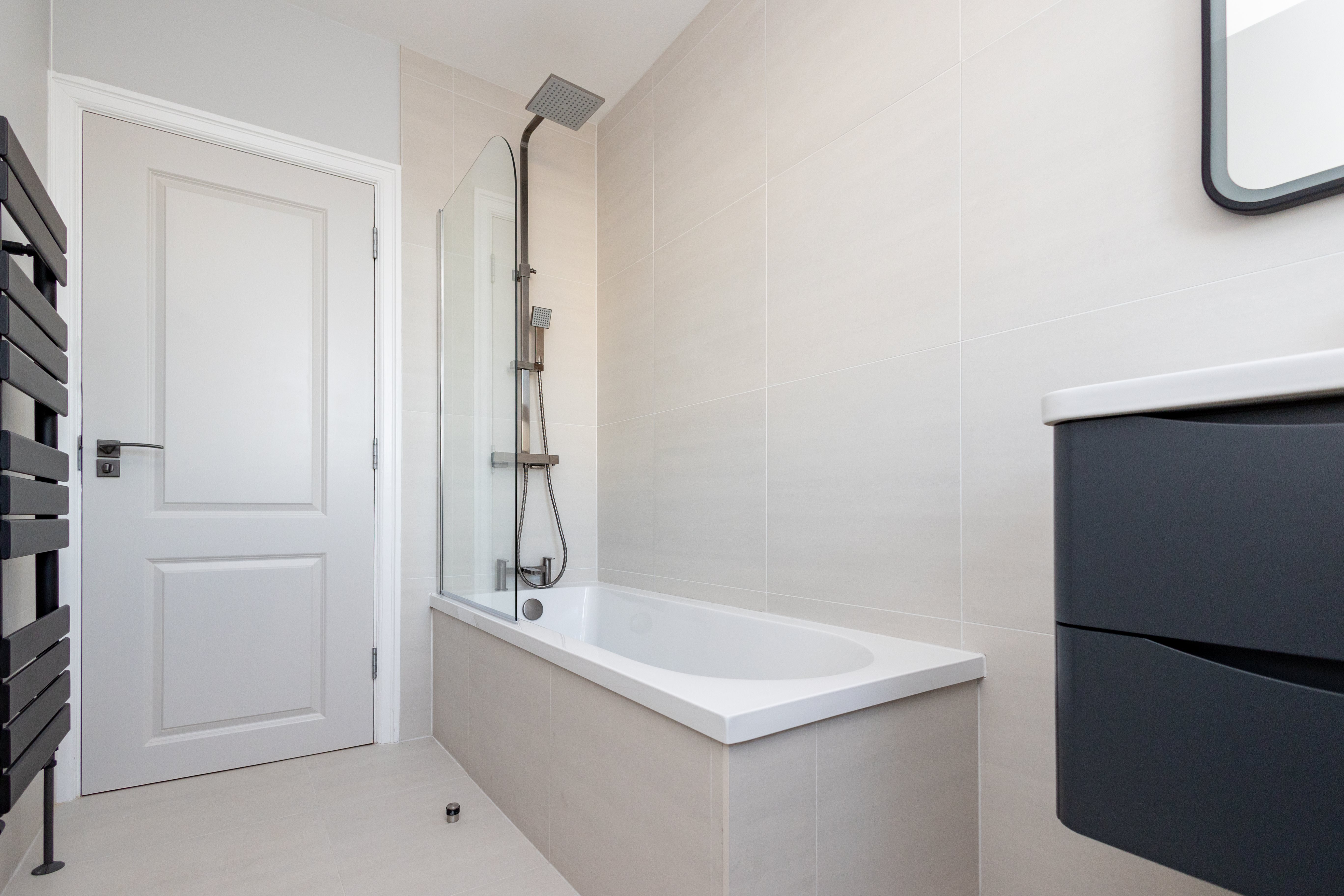 3 bed flat to rent in Richmond Hill, Bournemouth, BH2  - Property Image 9