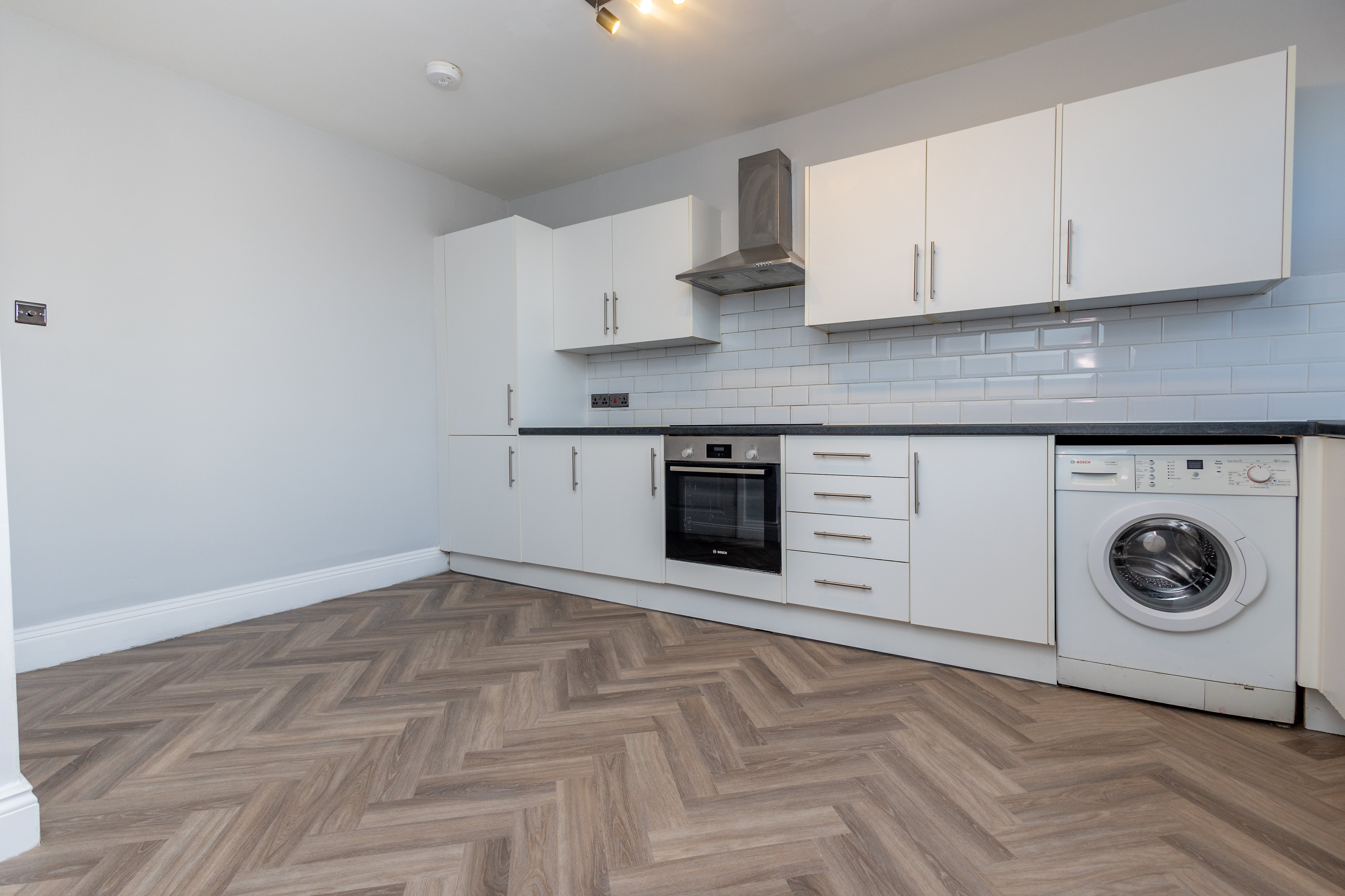3 bed flat to rent in Richmond Hill, Bournemouth, BH2 13