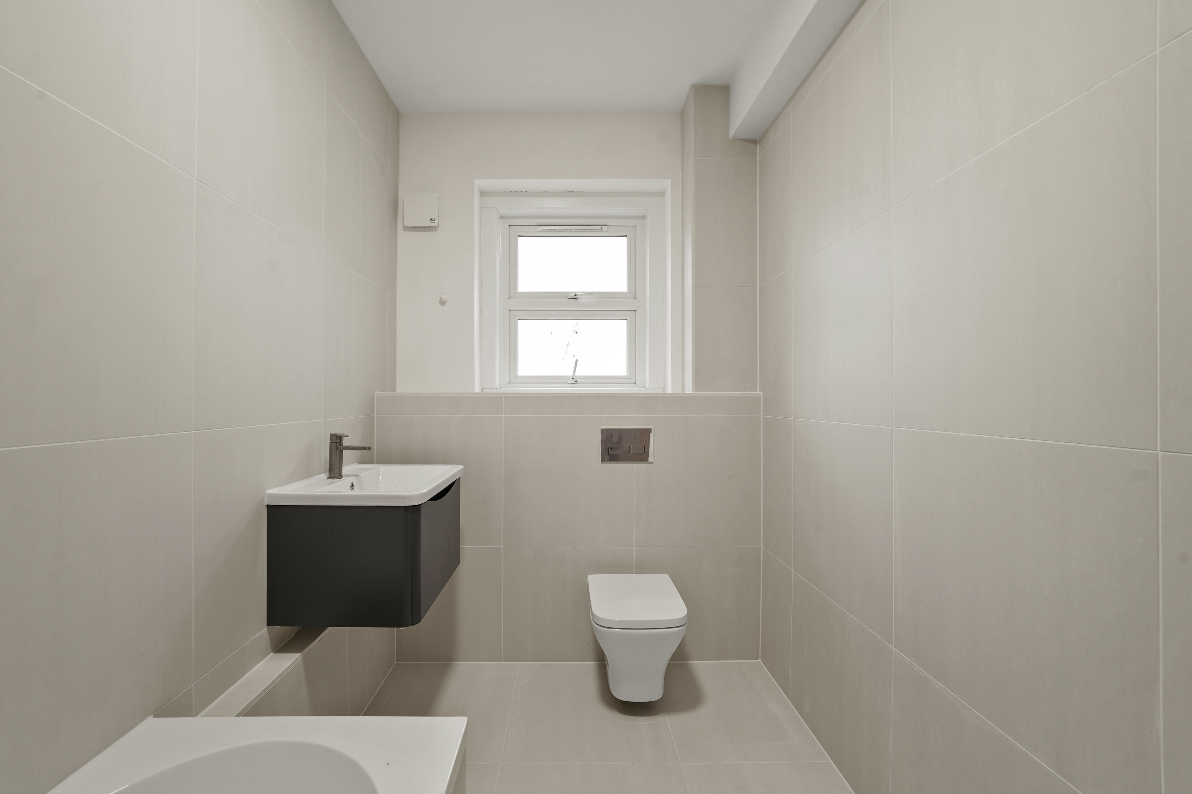 3 bed flat to rent in Richmond Hill, Bournemouth 9