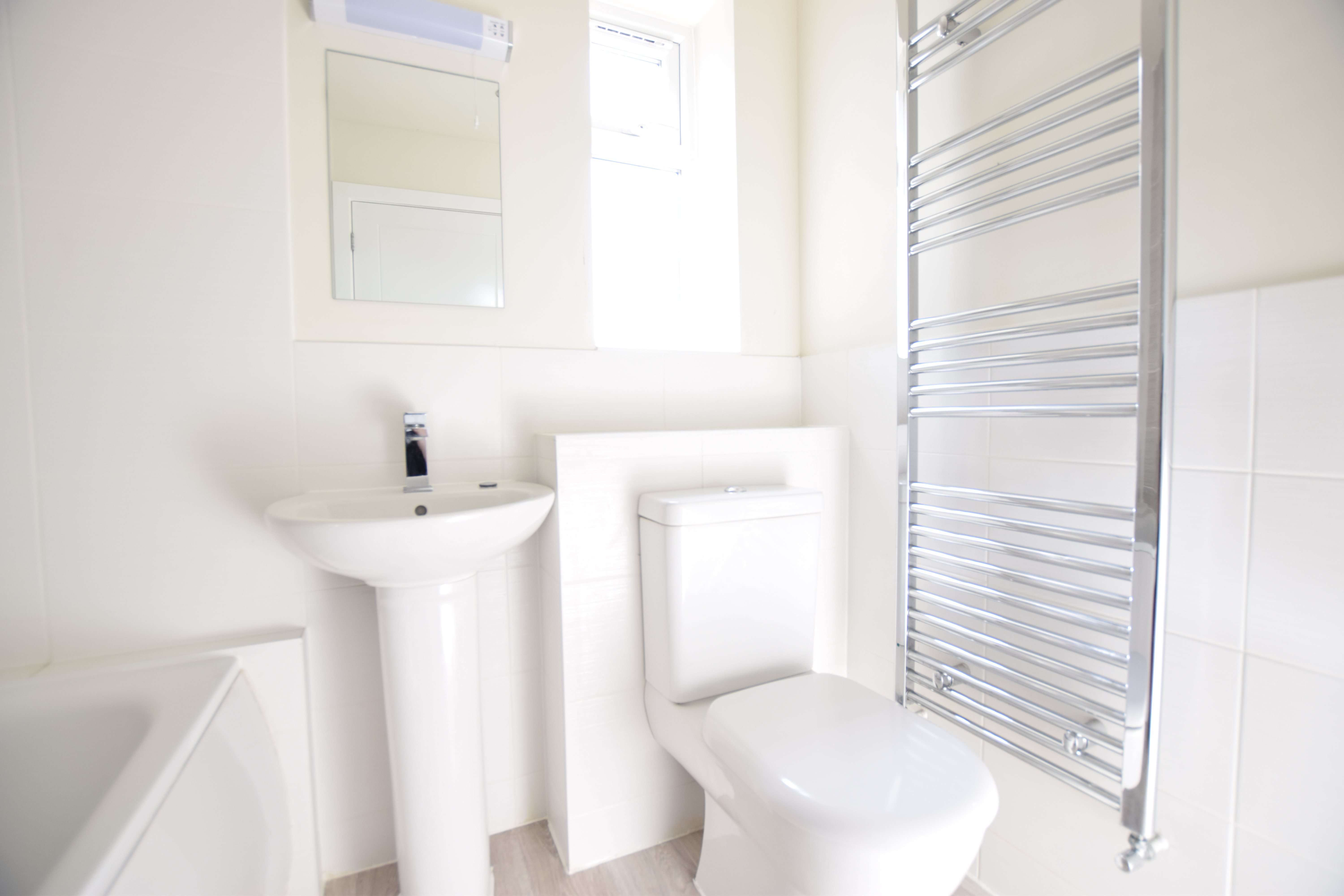 3 bed semi-detached house to rent in Wesley Road, Poole, BH12 10