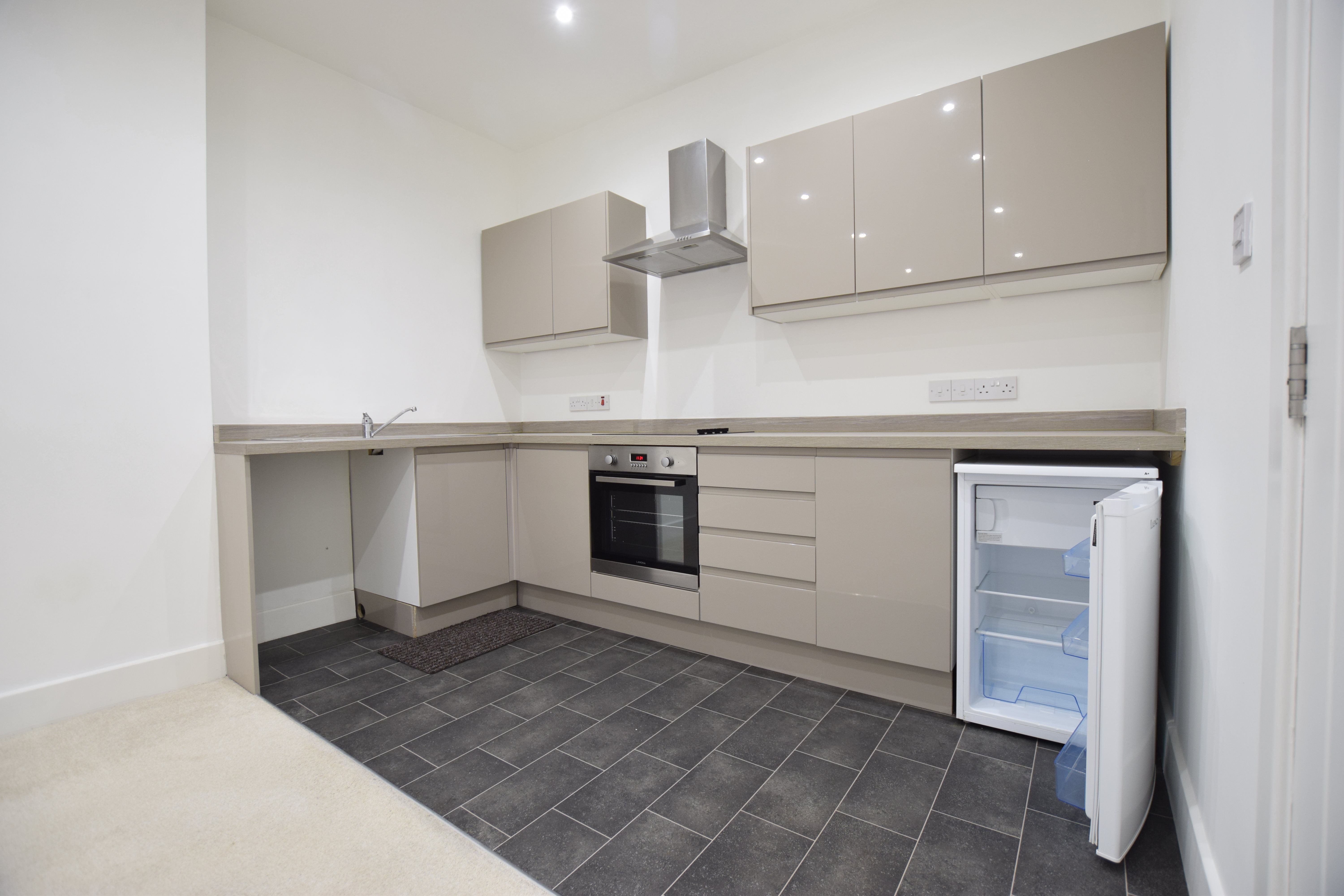 1 bed flat to rent in St Peters Road, Bournemouth  - Property Image 1