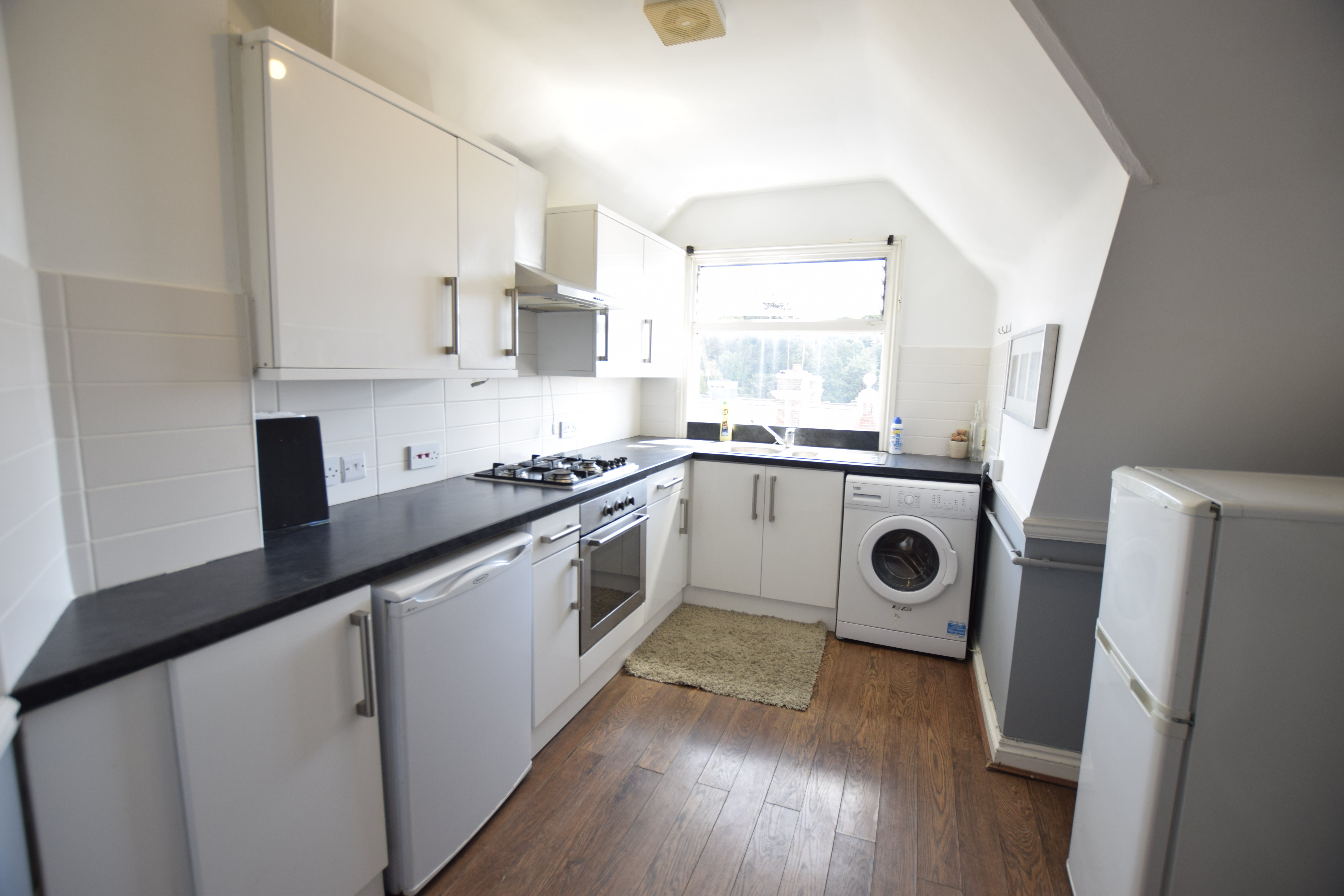 2 bed flat to rent in Dalkeith Steps, Bournemouth, BH1 2