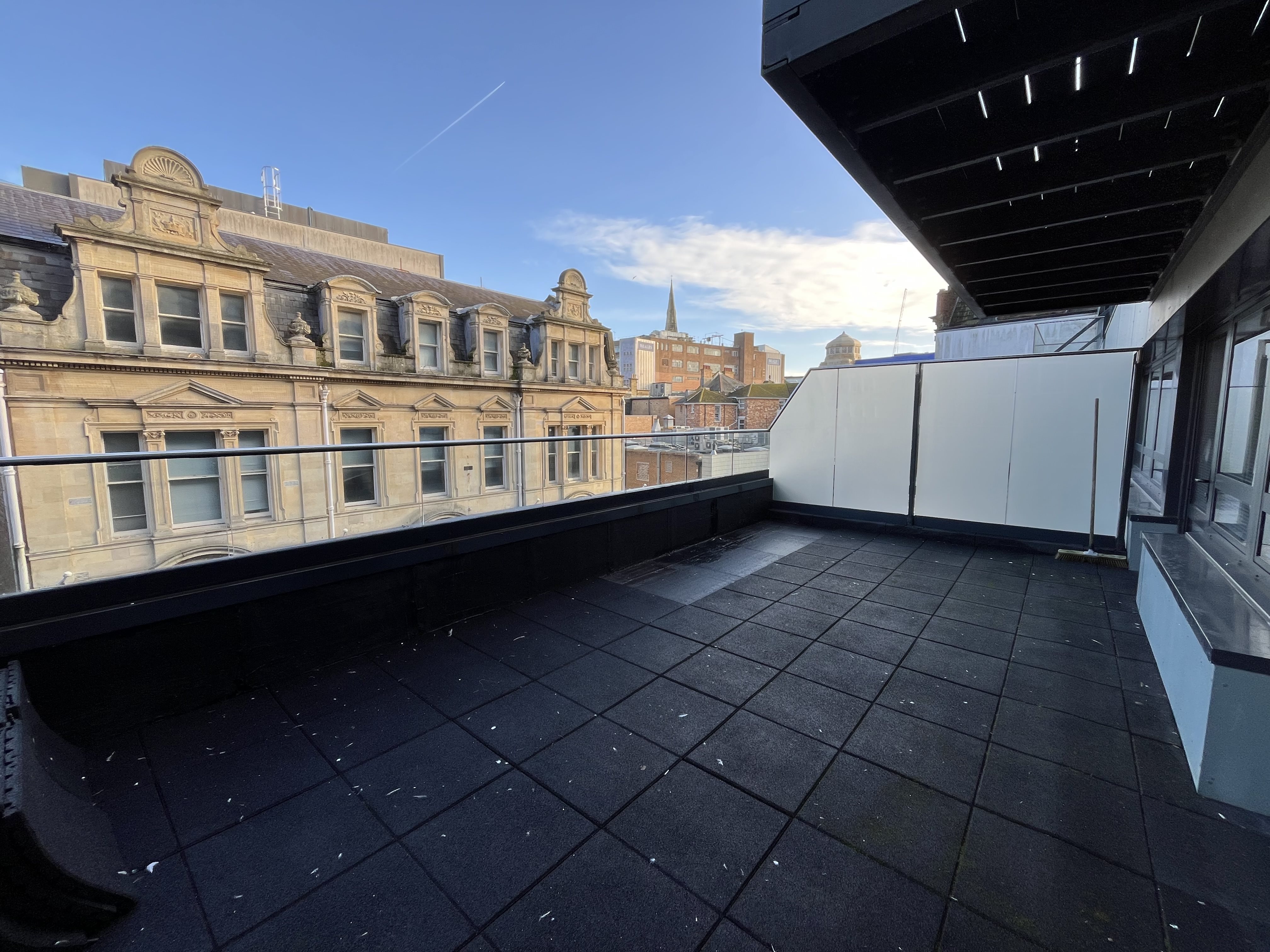 2 bed flat to rent in Vandale House, Post Office Road  - Property Image 4