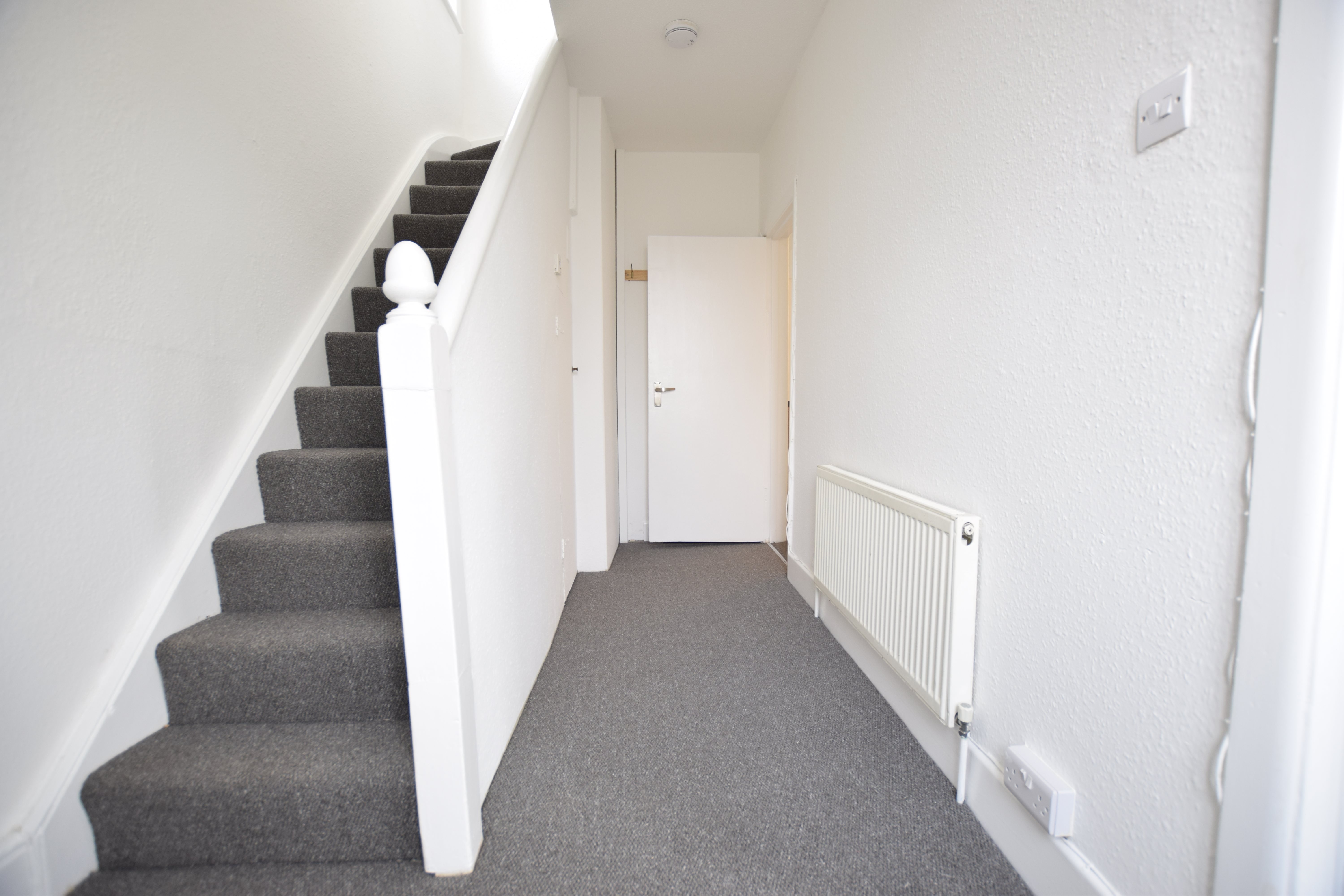 3 bed house to rent in Shelbourne Road, Charminster, BH8 1