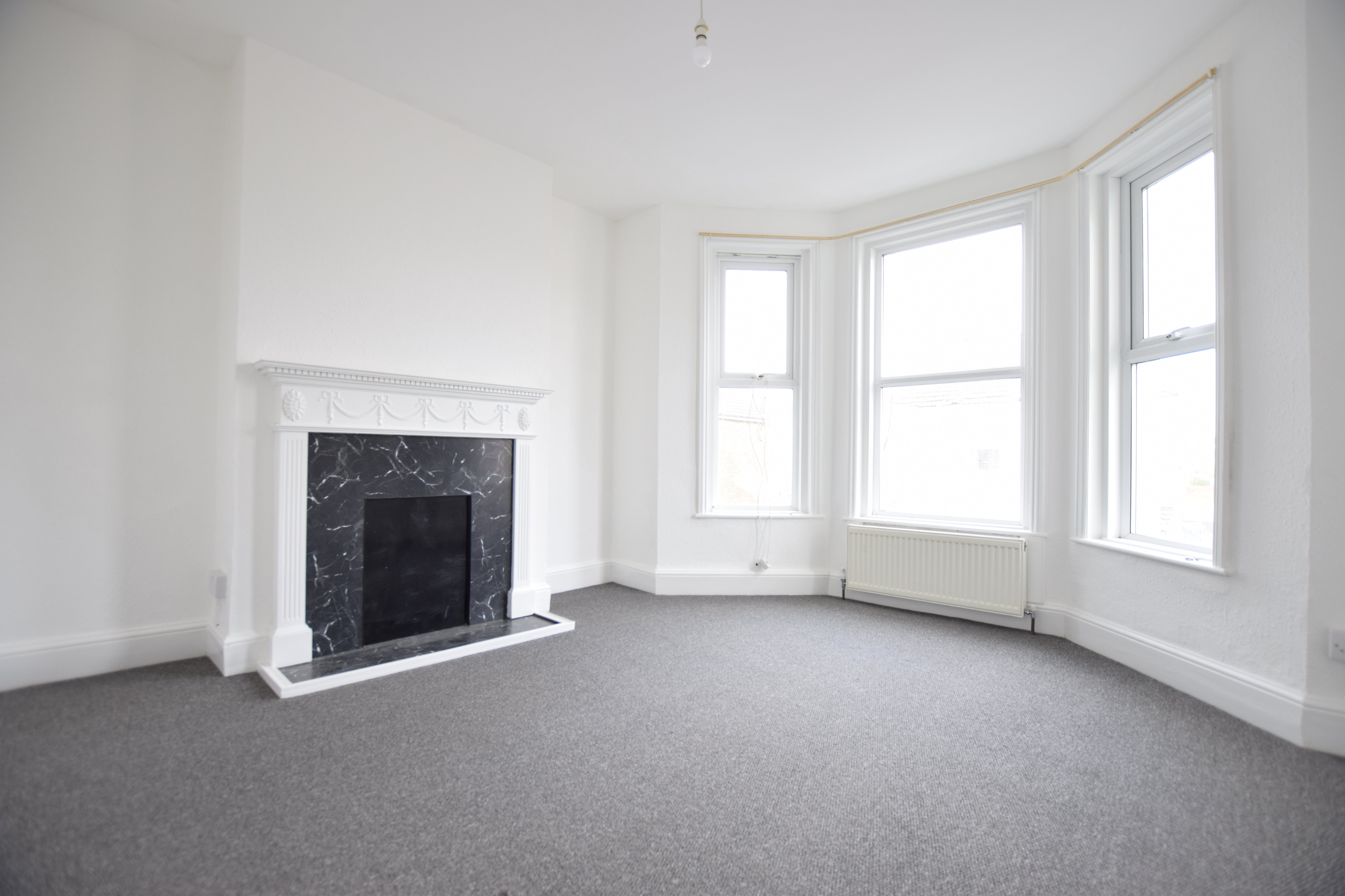 3 bed house to rent in Shelbourne Road, Charminster, BH8 8