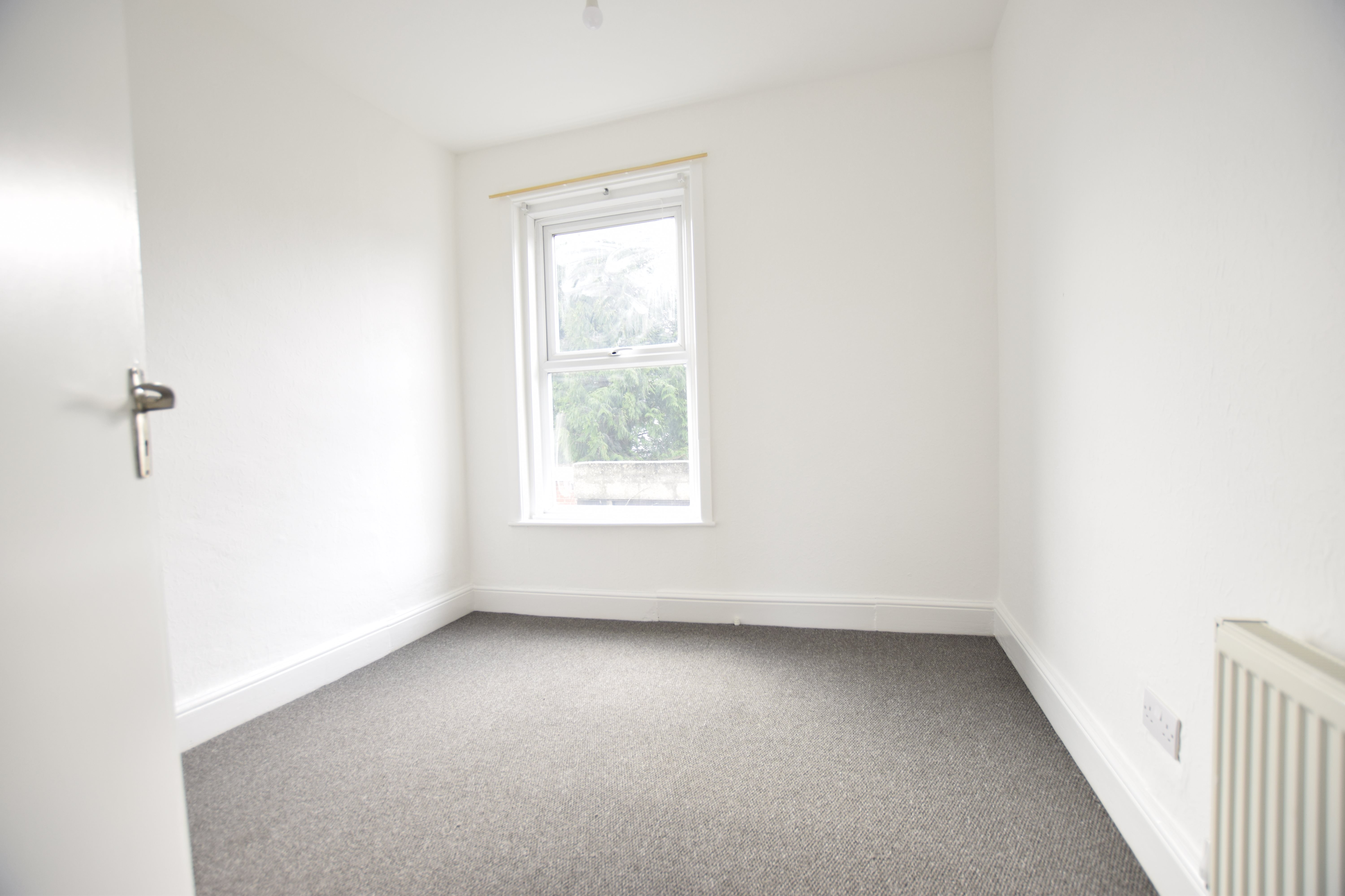 3 bed house to rent in Shelbourne Road, Charminster, BH8 9