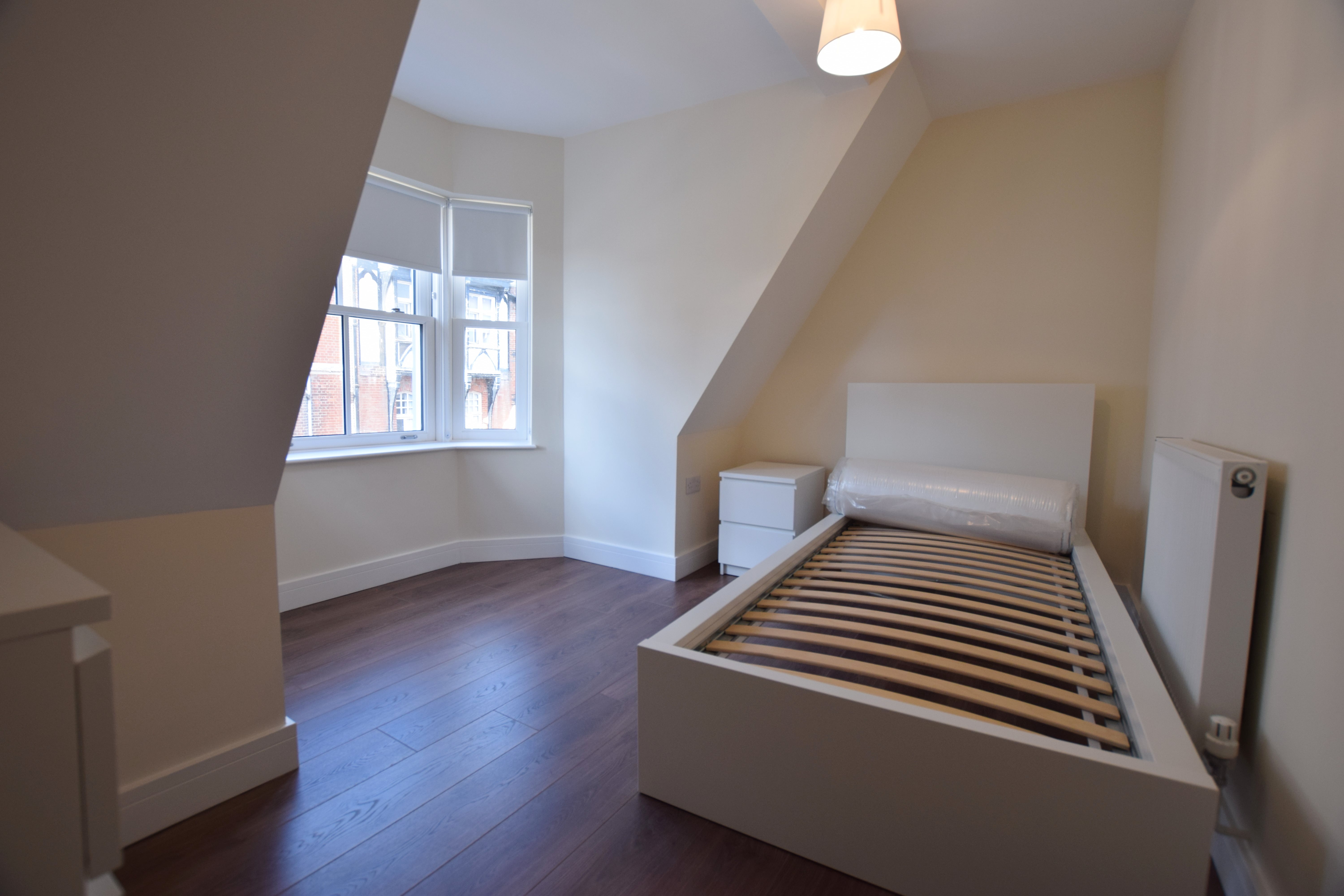 2 bed flat to rent in Old Christchurch Road, Bournemouth 4