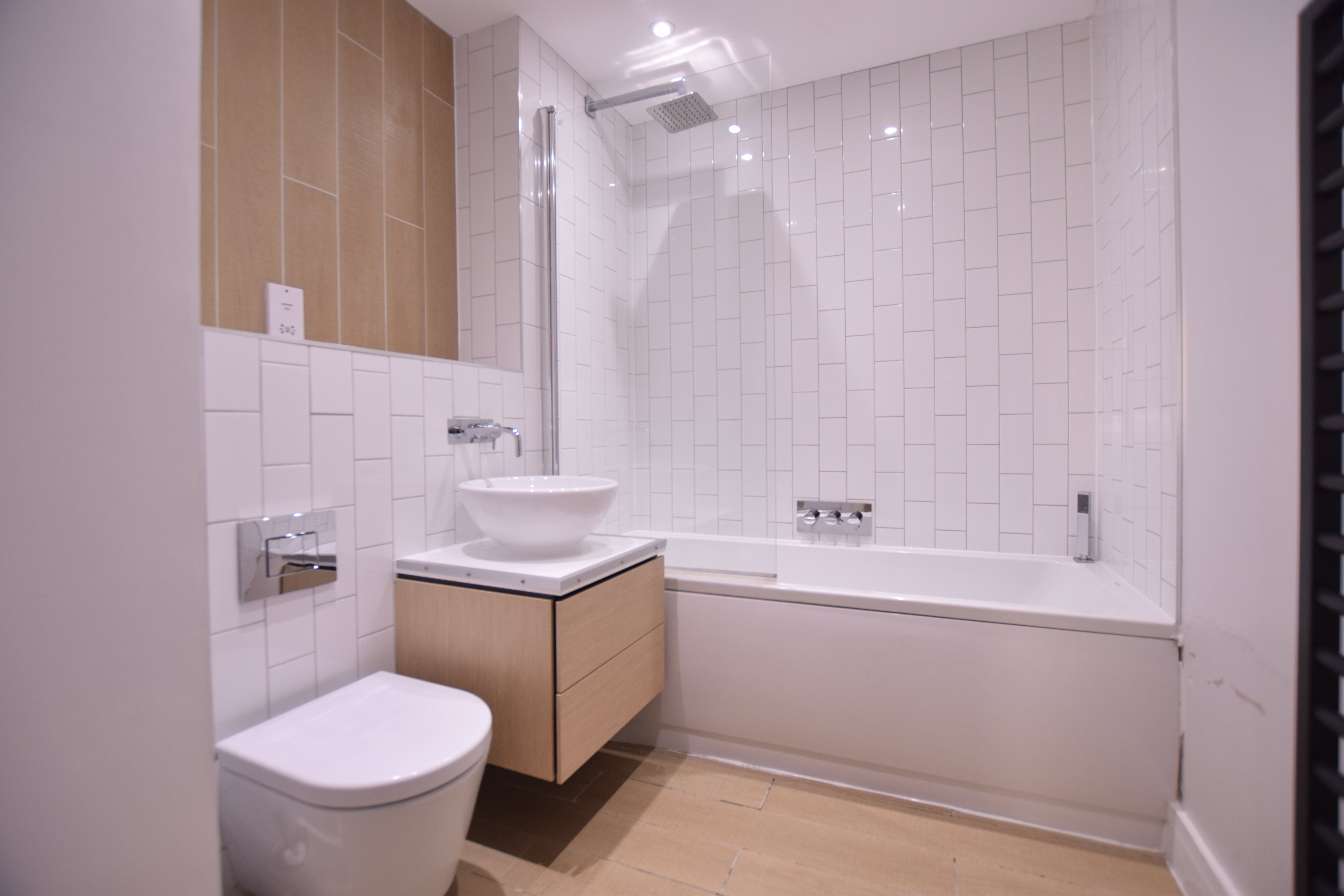 2 bed flat to rent in Post Office Road, Bournemouth, BH1 7