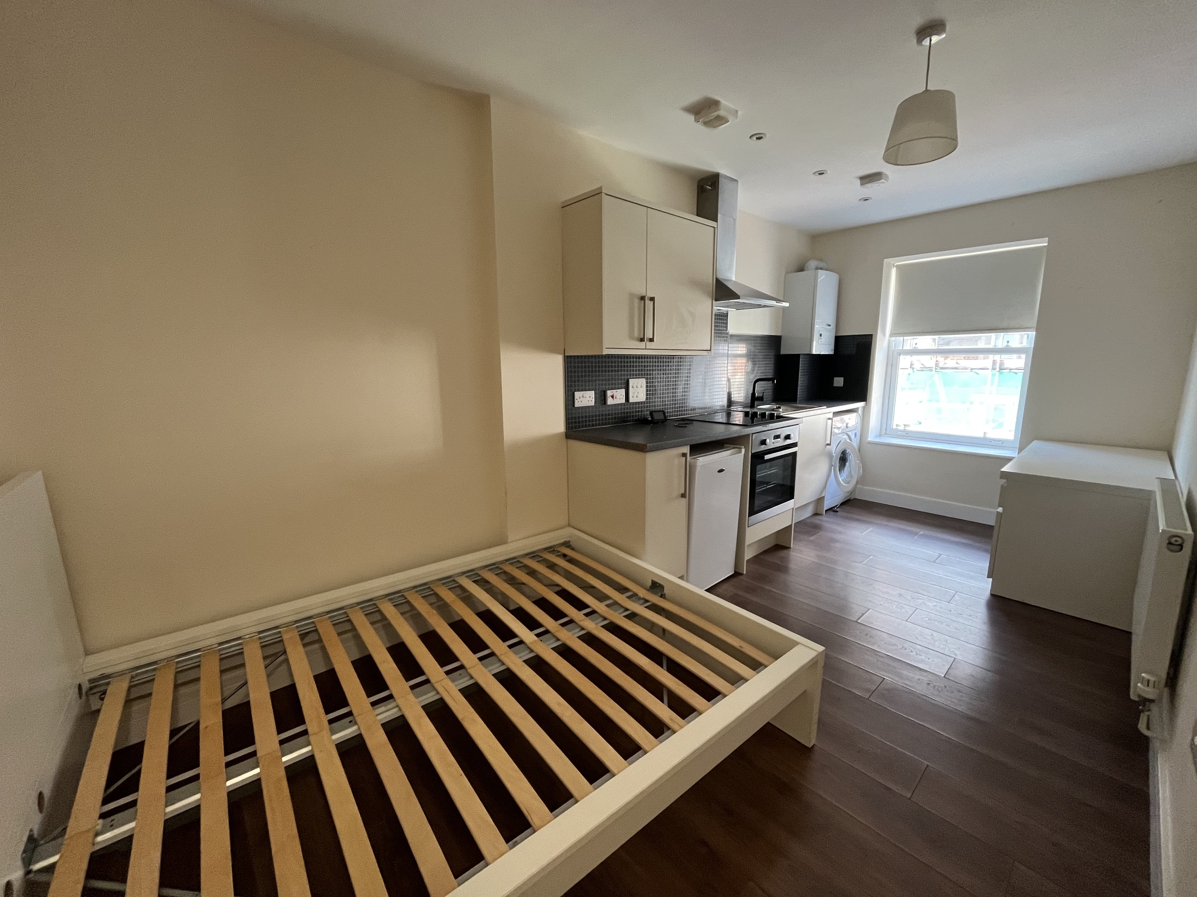 Flat to rent in Old Christchurch Road, Bournemouth 1