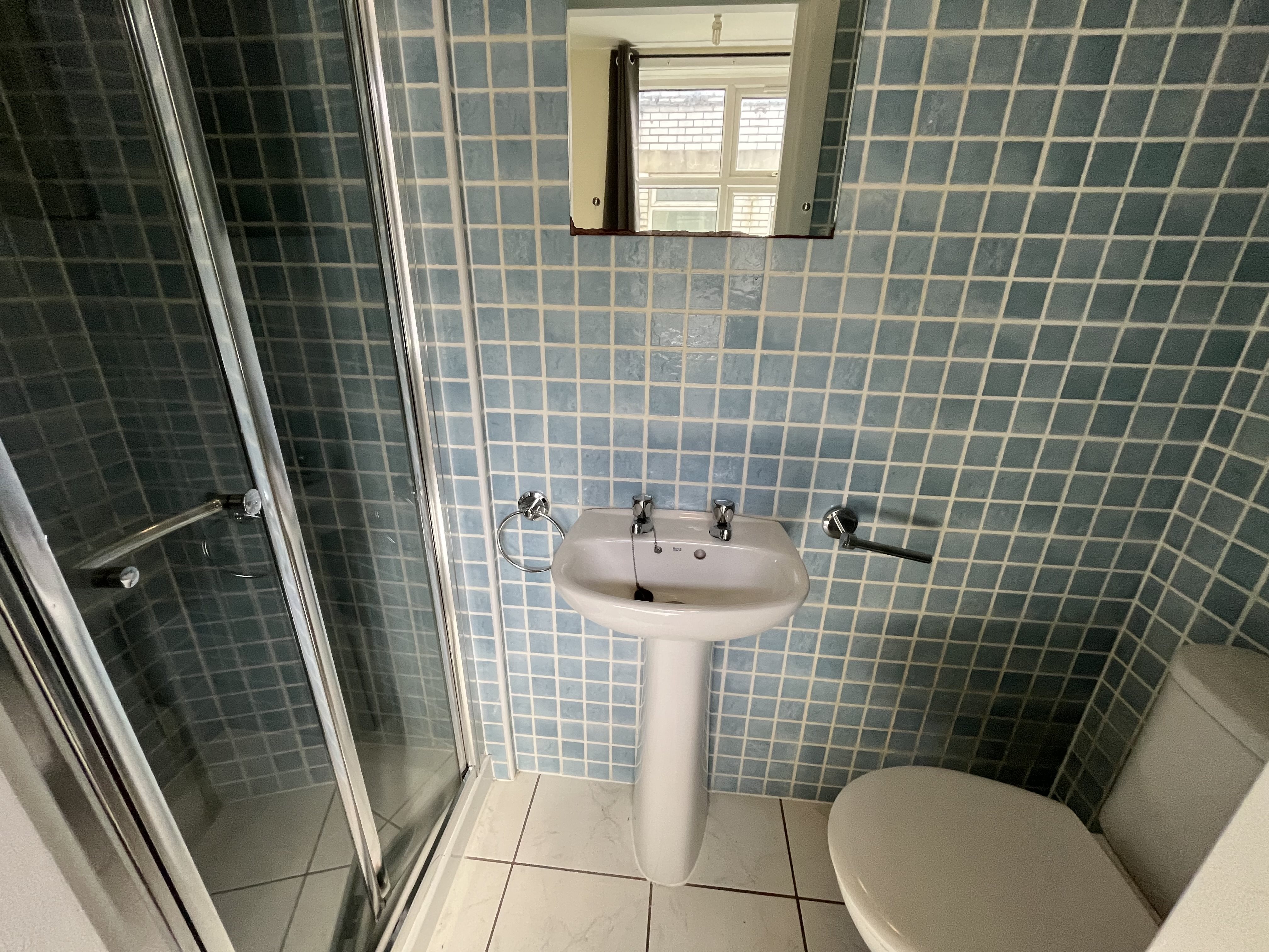 2 bed flat to rent in Westover Road, Bournemouth 5