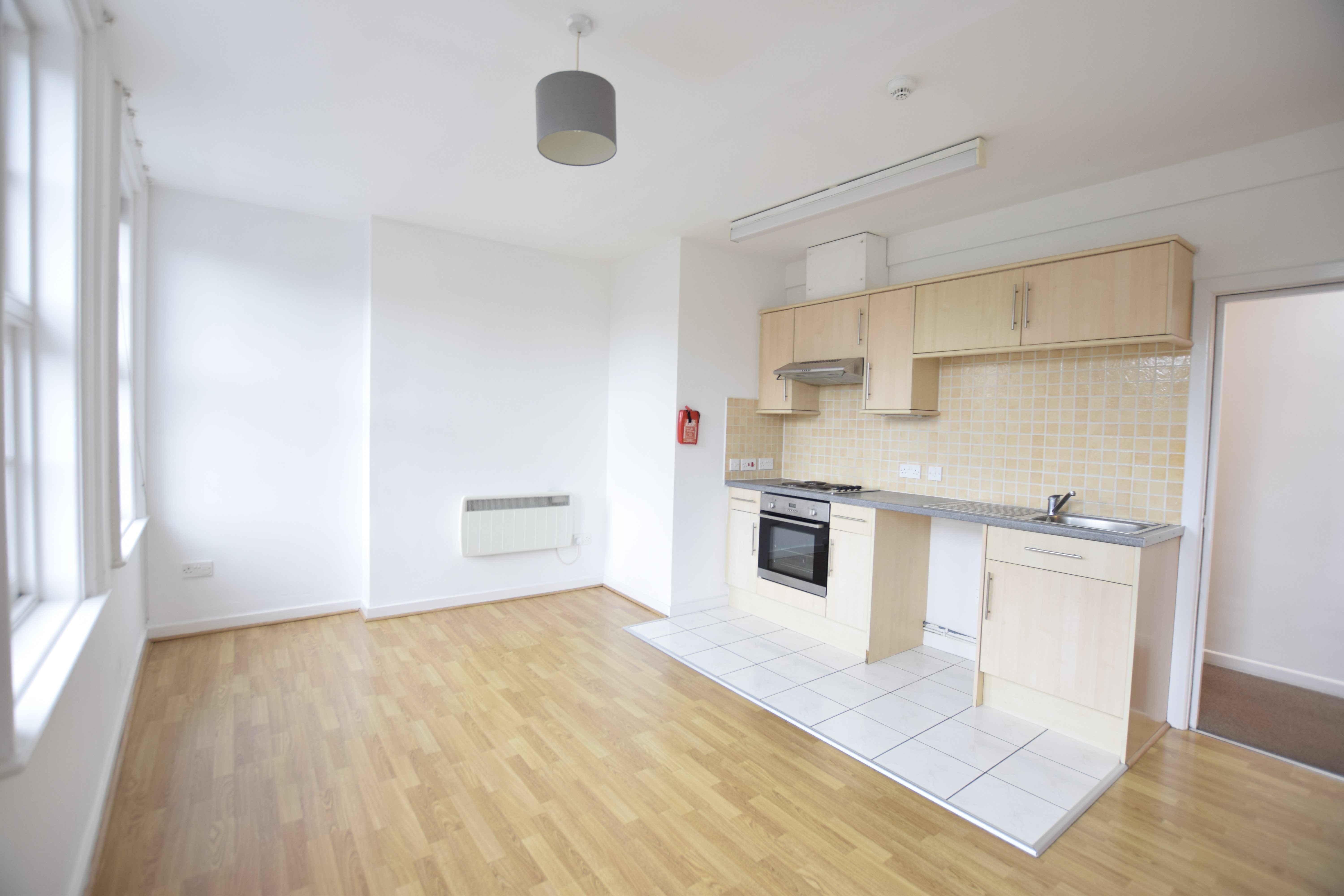 2 bed flat to rent in Westover Road, Bournemouth, BH1  - Property Image 1