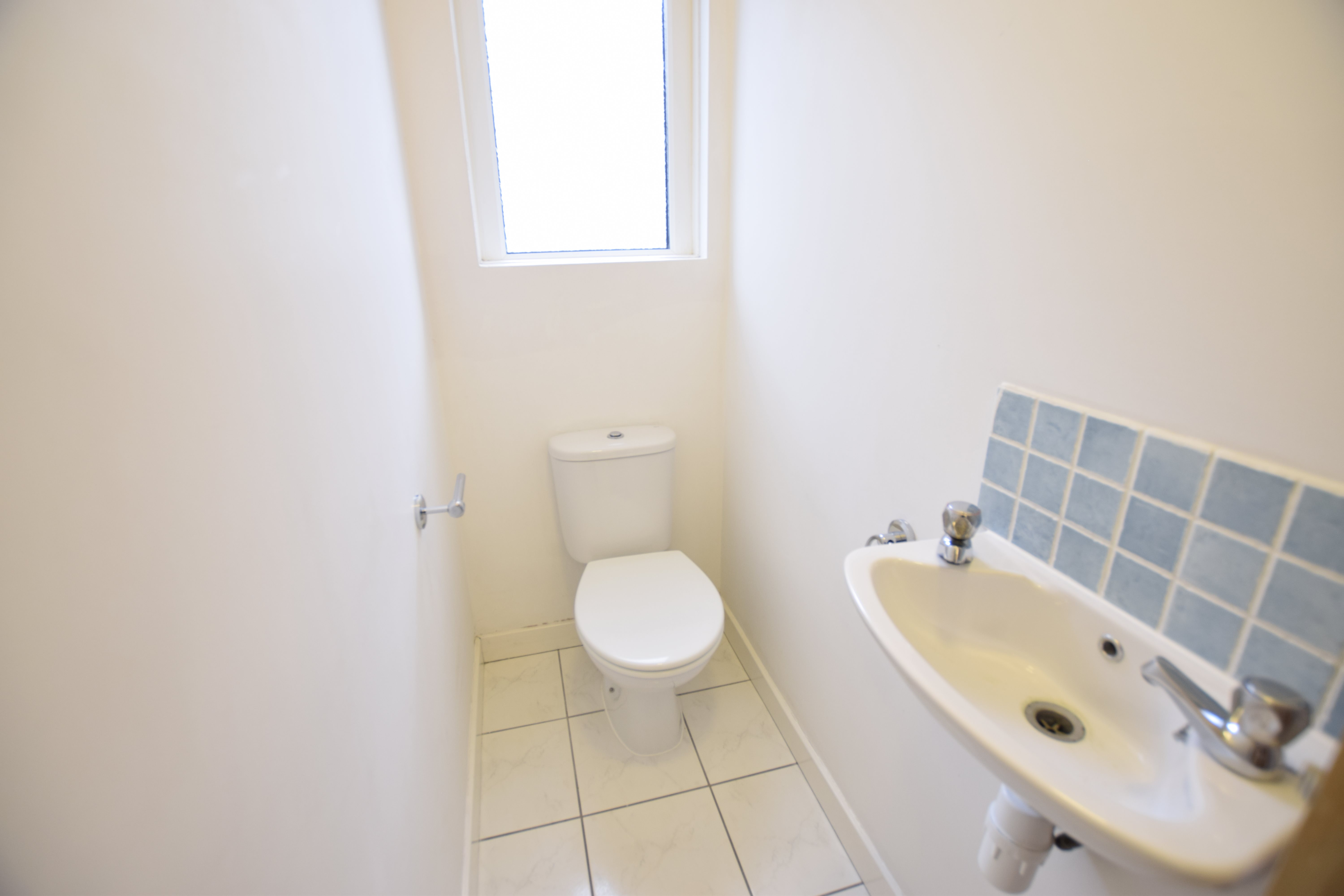 2 bed flat to rent in Westover Road, Bournemouth, BH1 8