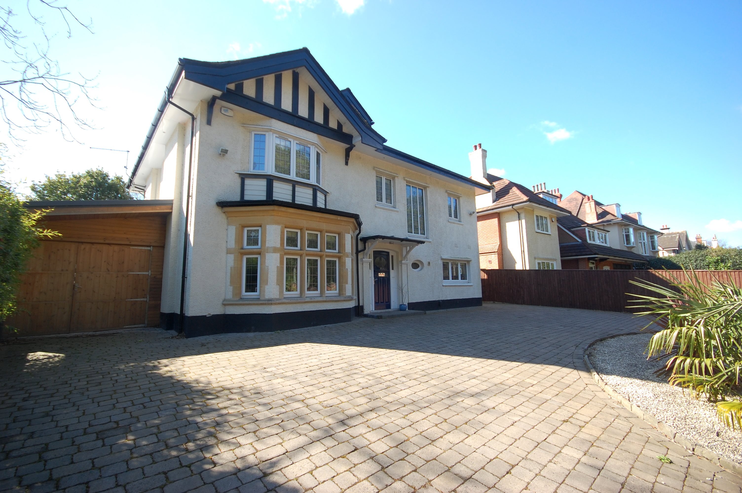 5 bed house to rent in Queens Park South Drive, Queens Park, BH8
