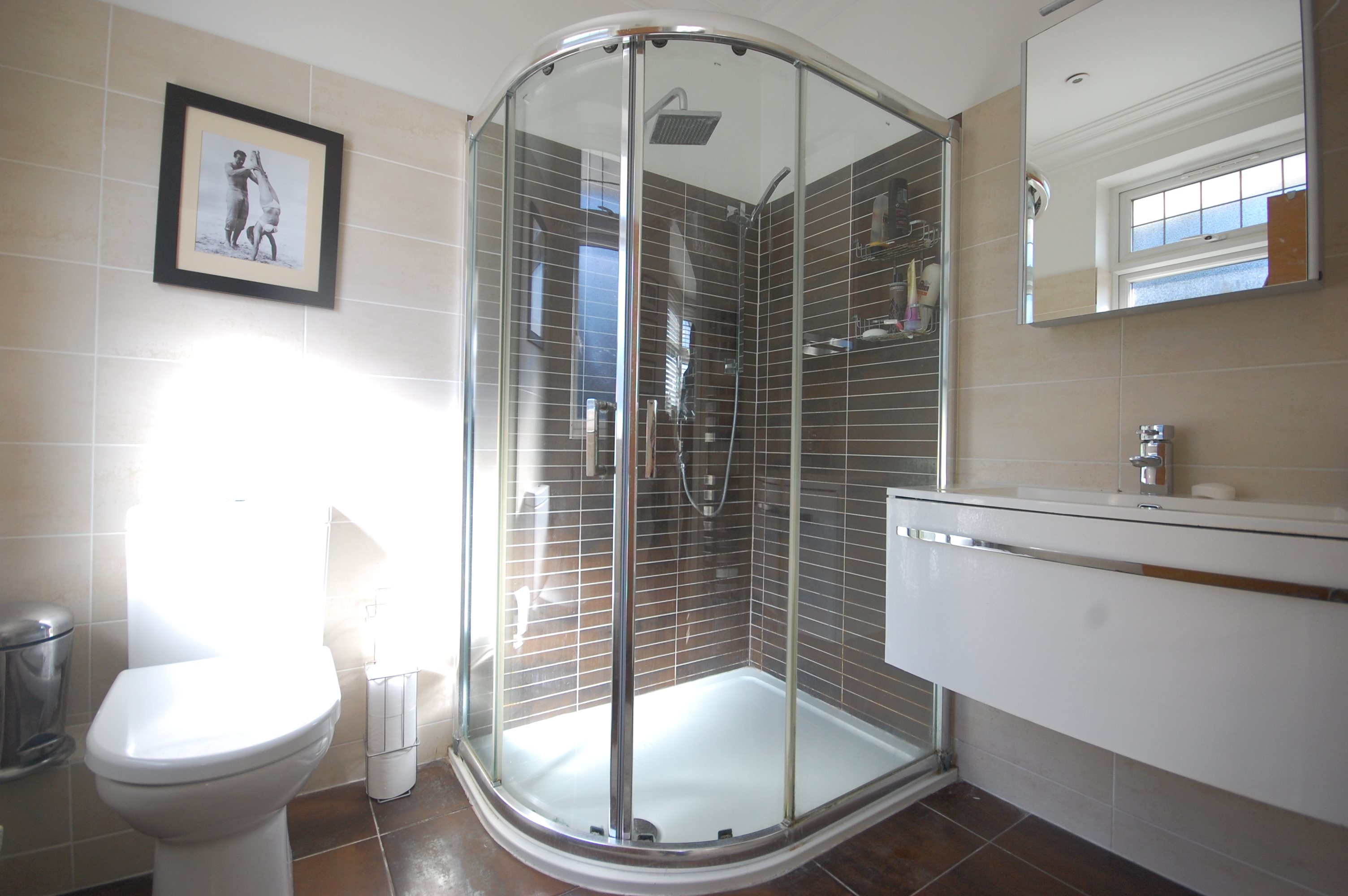 5 bed house to rent in Queens Park South Drive, Queens Park, BH8 10