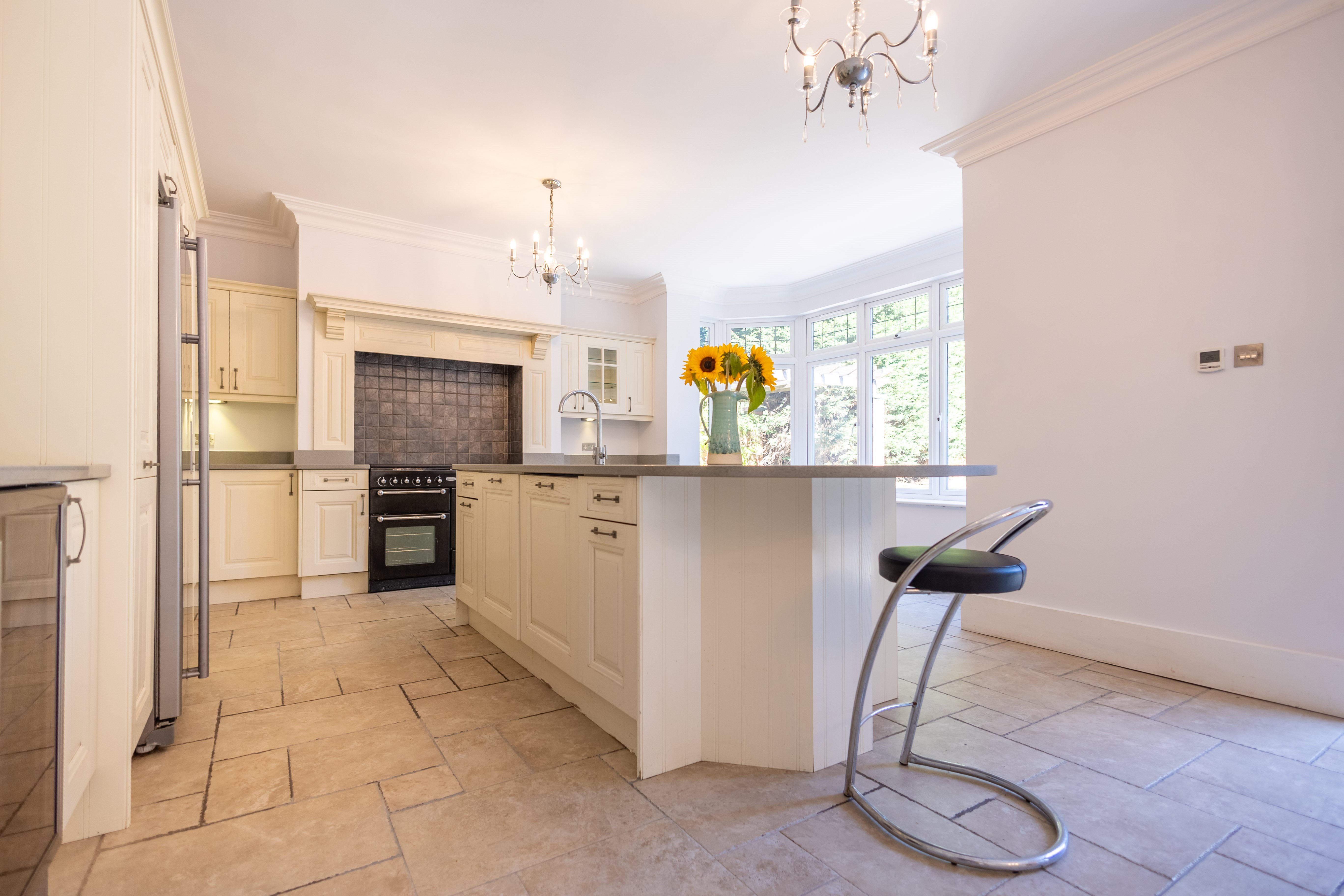 5 bed house to rent in Queens Park South Drive, Queens Park, BH8  - Property Image 5