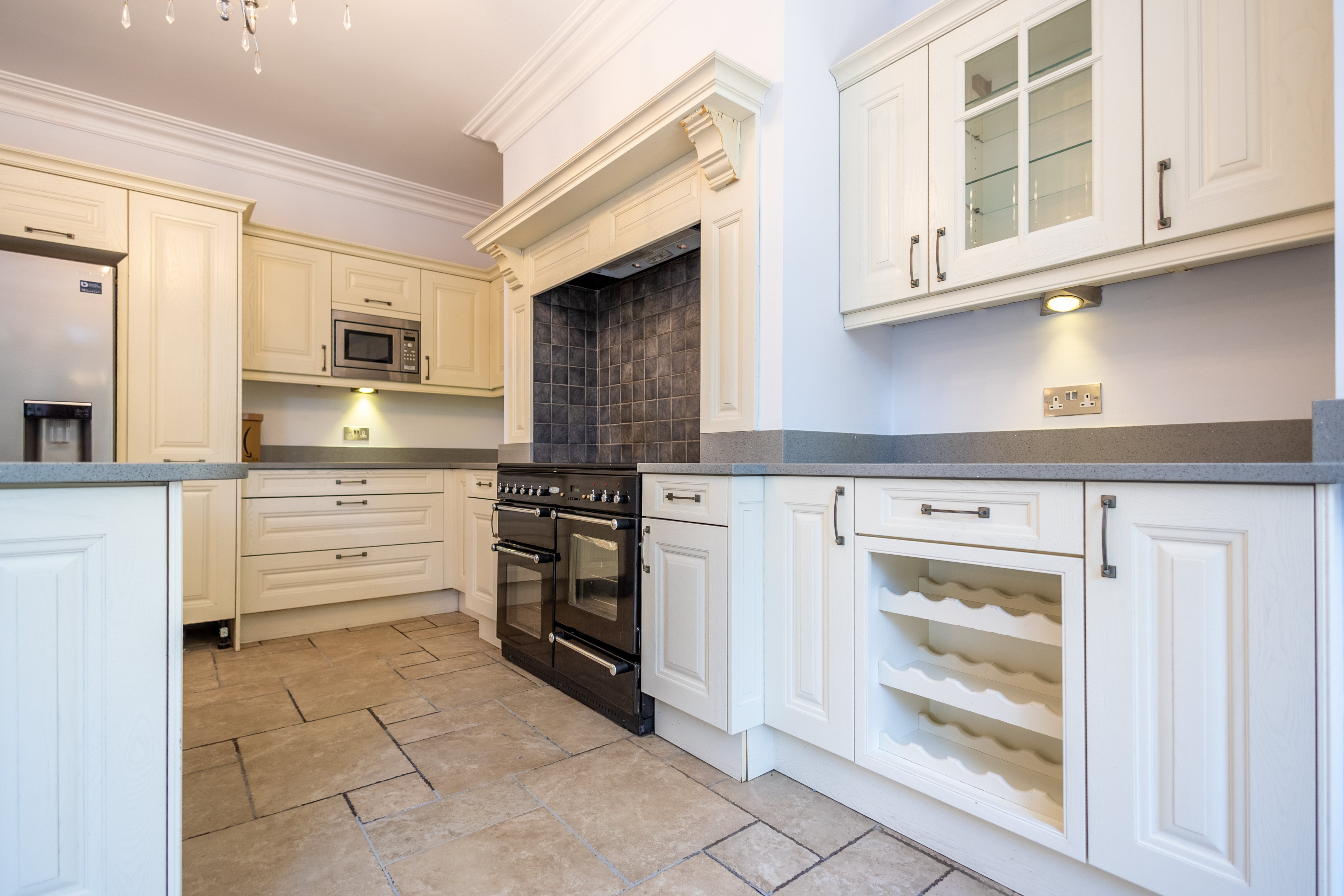 5 bed house to rent in Queens Park South Drive, Queens Park, BH8 5