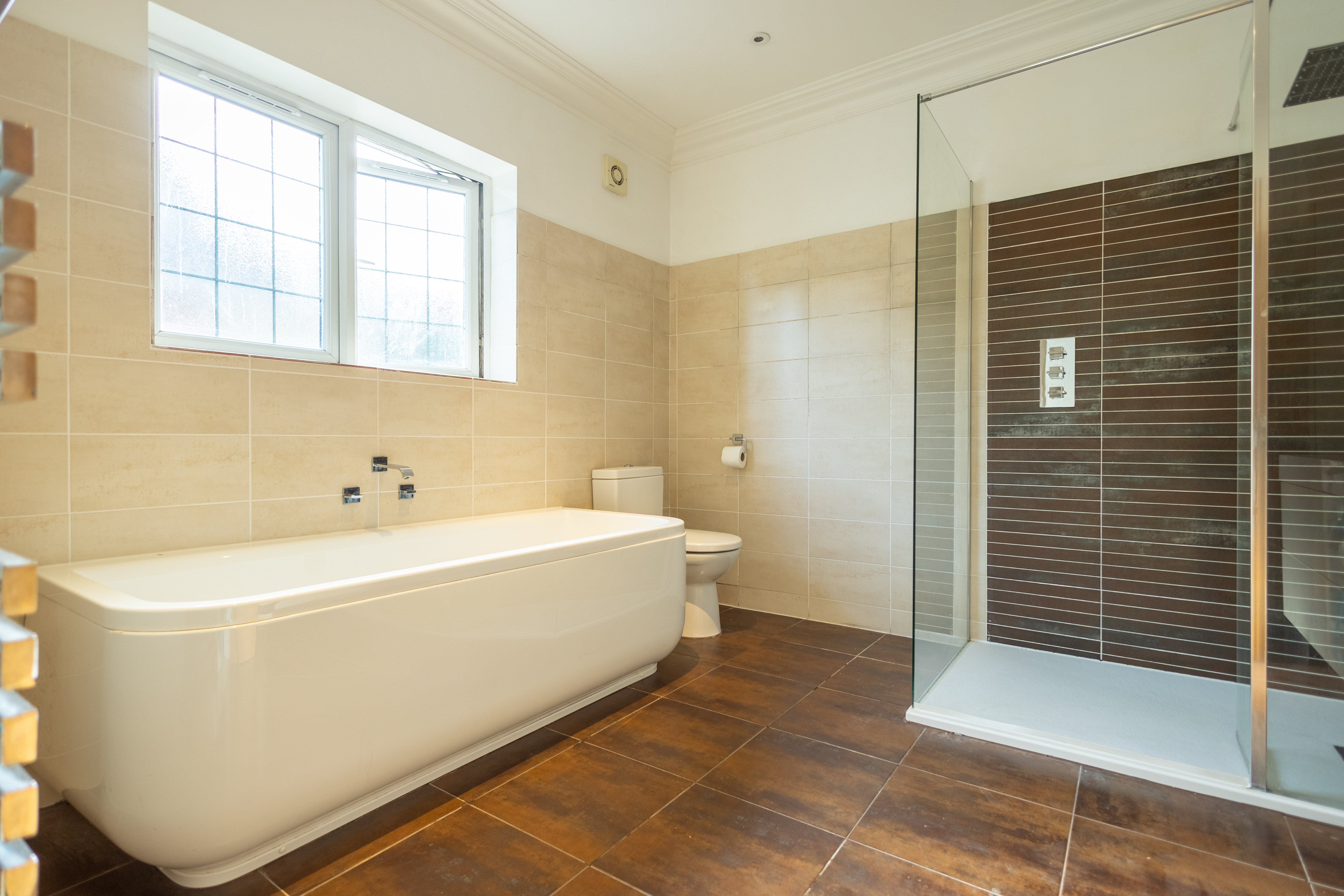 5 bed house to rent in Queens Park South Drive, Queens Park, BH8 23