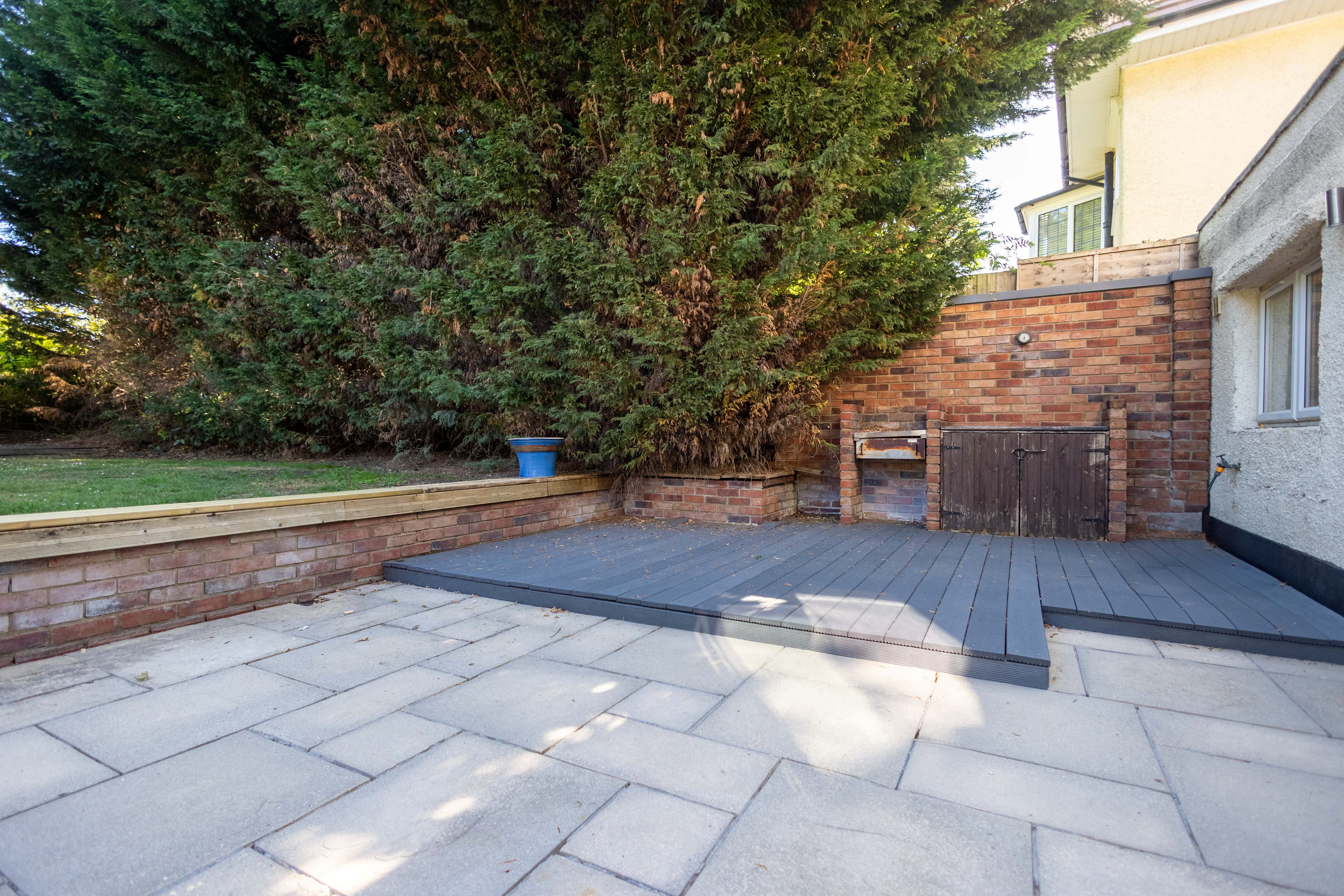 5 bed house to rent in Queens Park South Drive, Queens Park, BH8 10