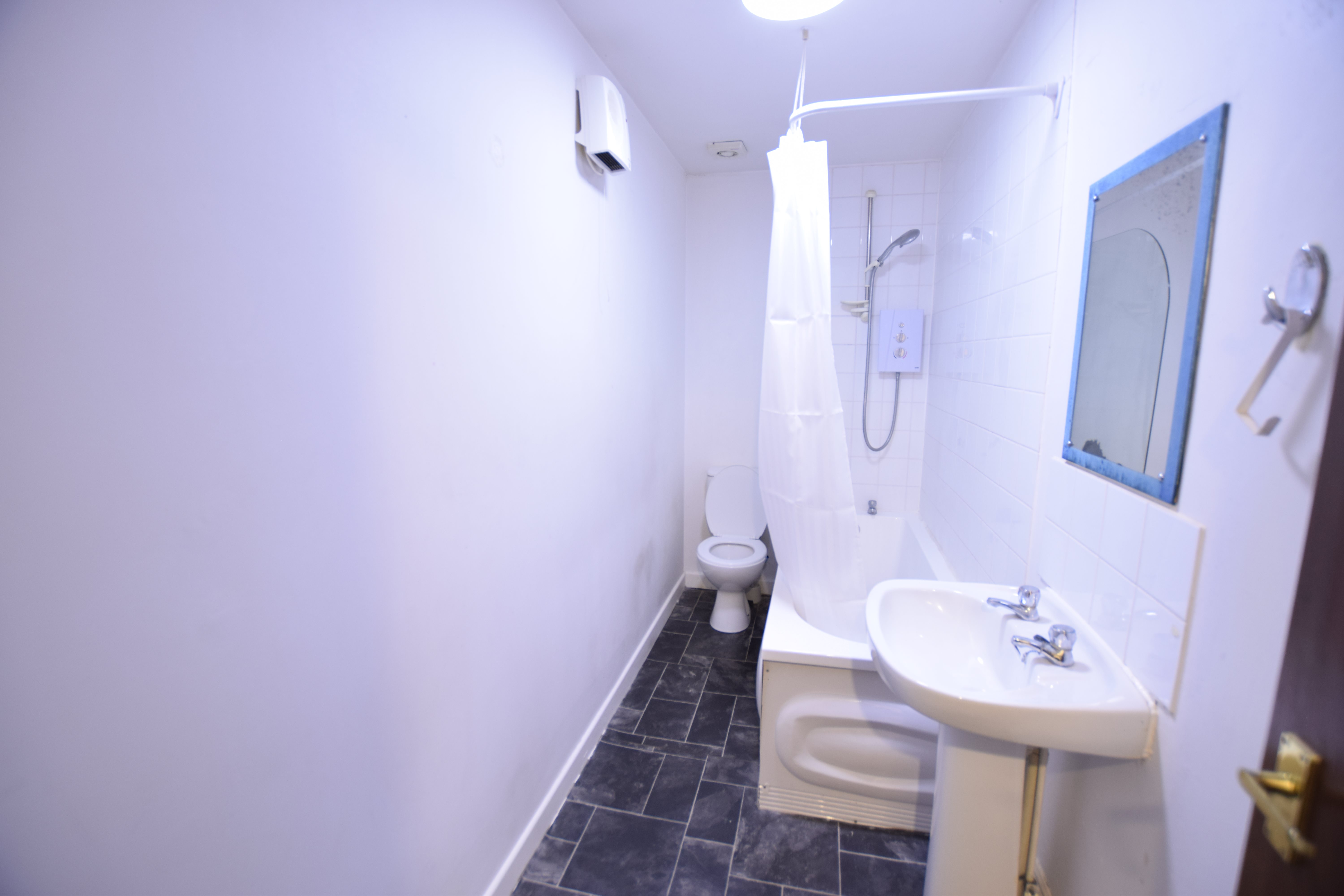 Flat to rent in Manor Road, Bournemouth 4