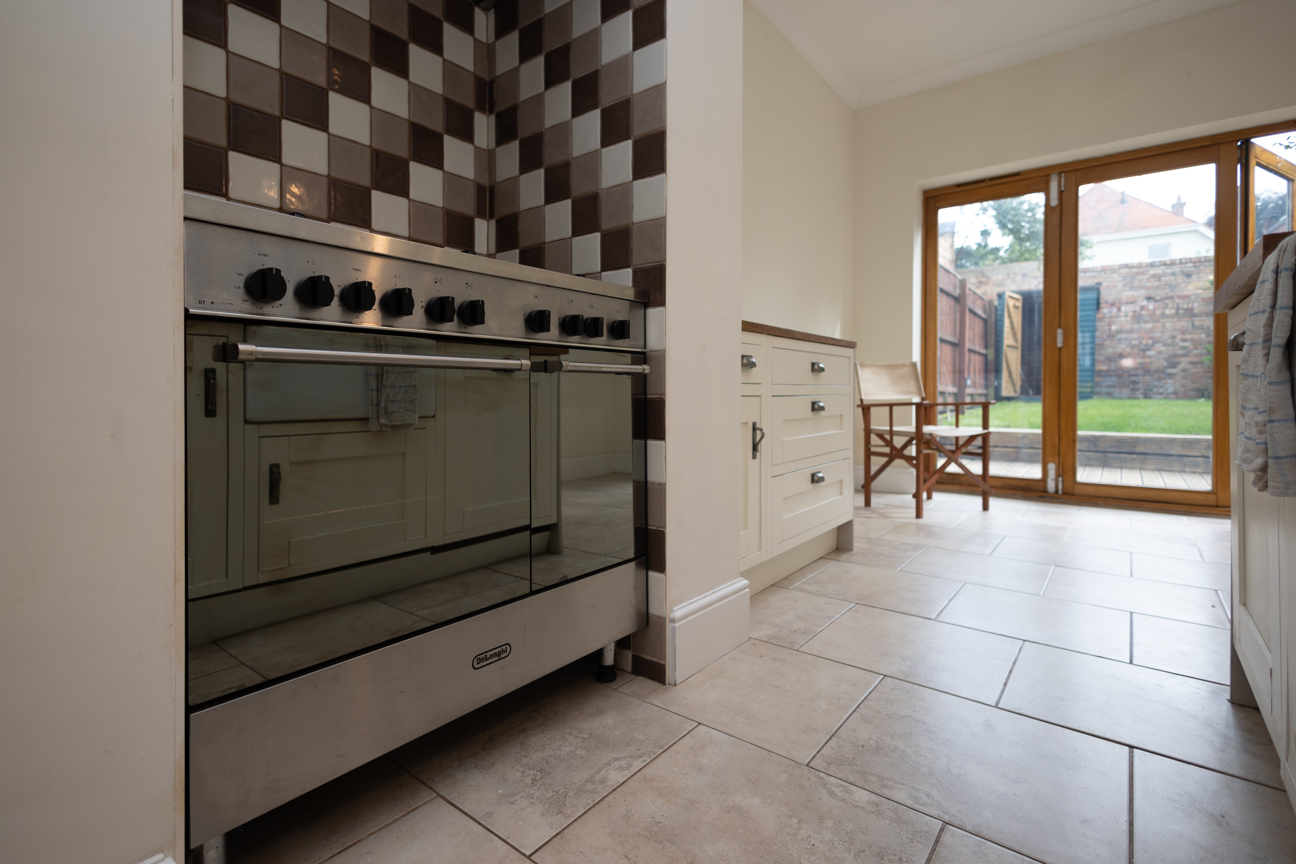 3 bed house to rent in Parkstone Avenue, Penn Hill, BH14 6