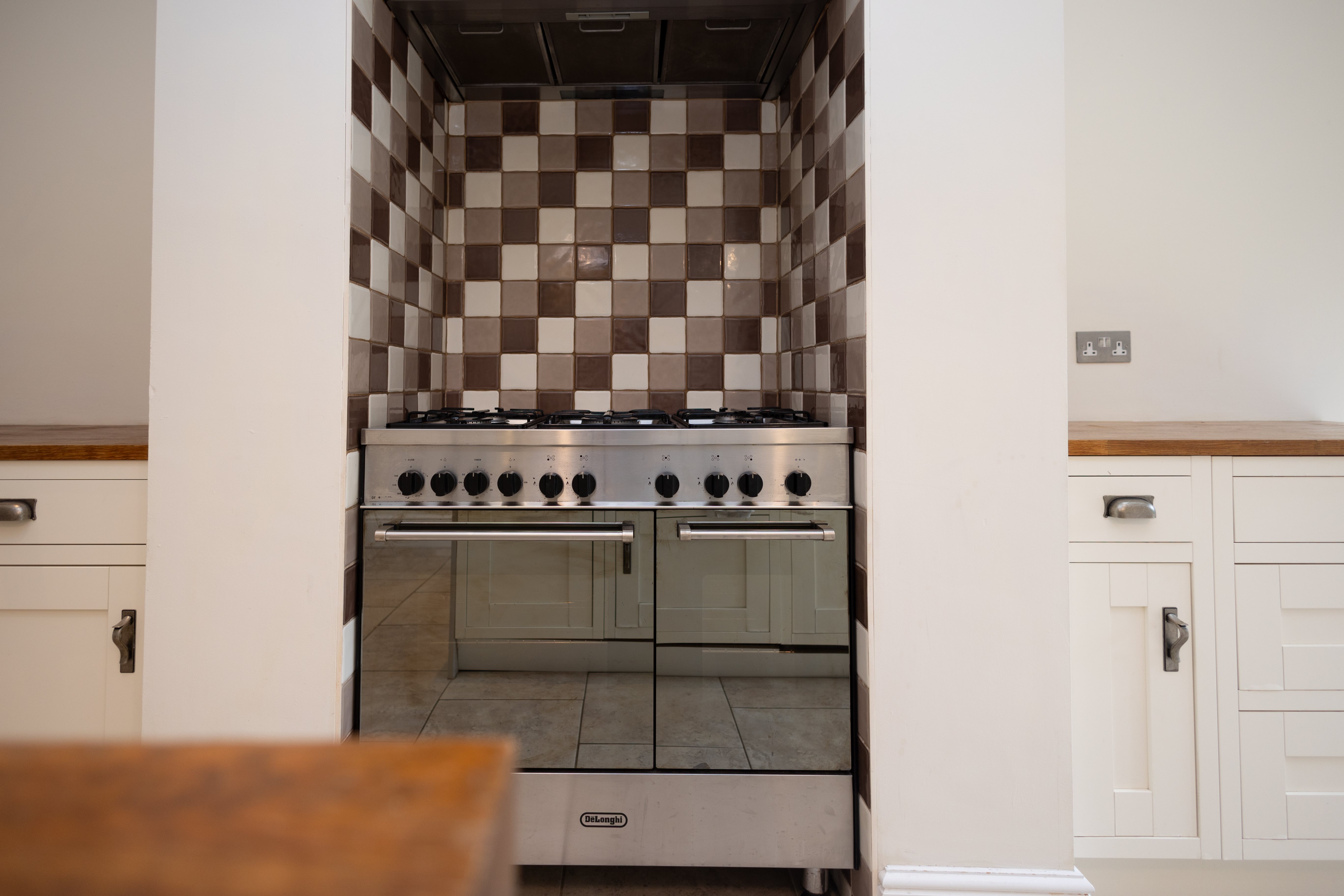 3 bed house to rent in Parkstone Avenue, Penn Hill, BH14 7