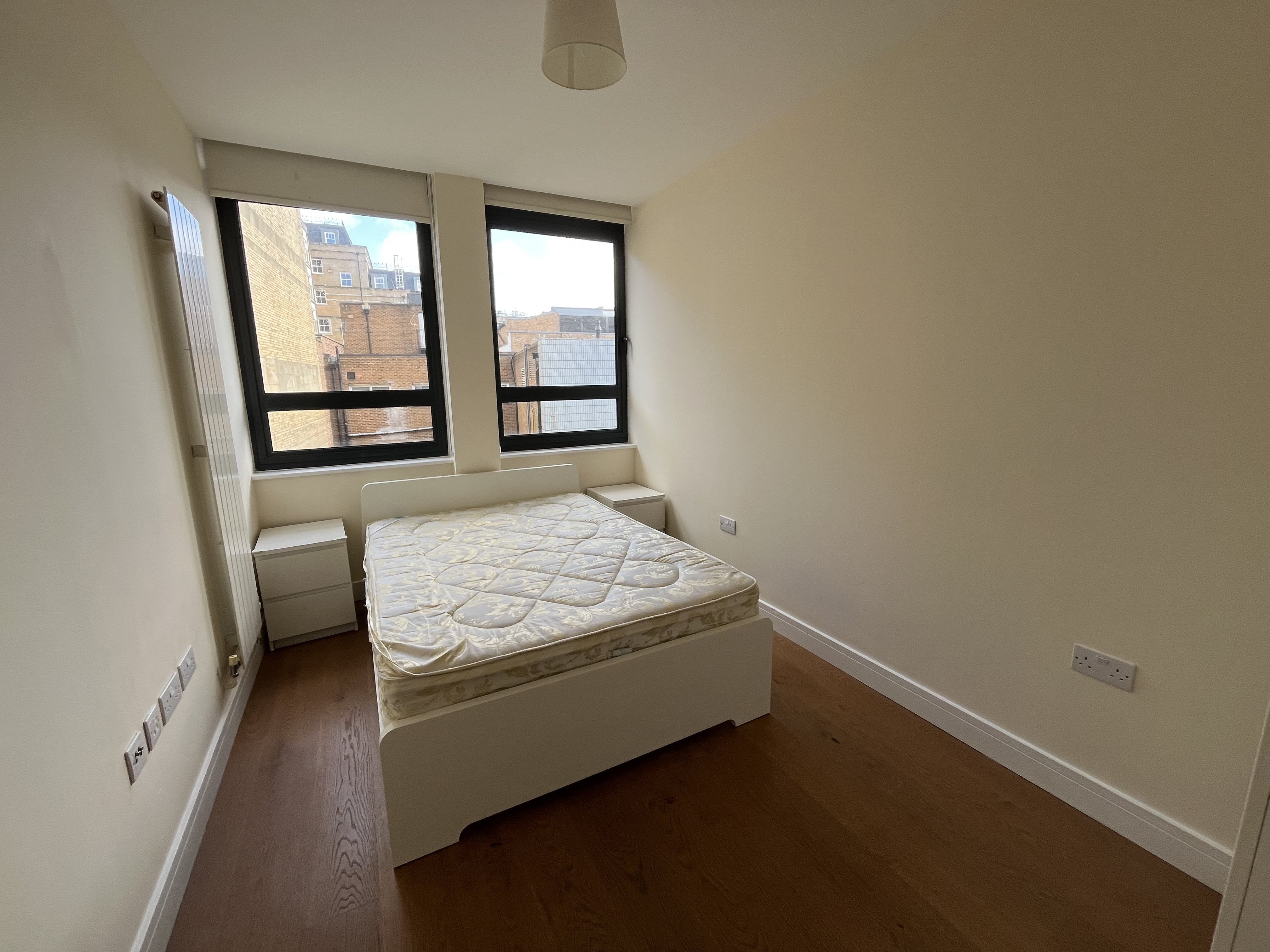 2 bed flat to rent in Vandale House, Post Office Road 4