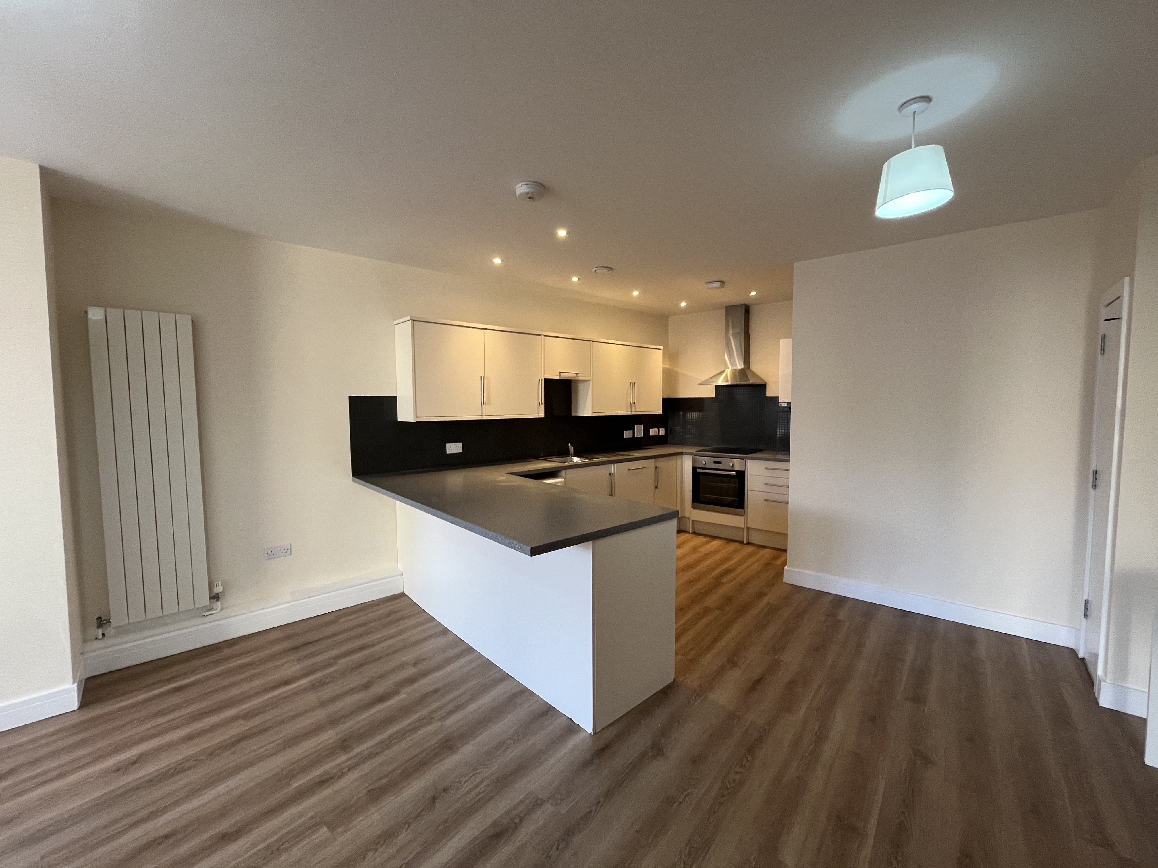 2 bed flat to rent in Vandale House, Post Office Road 1