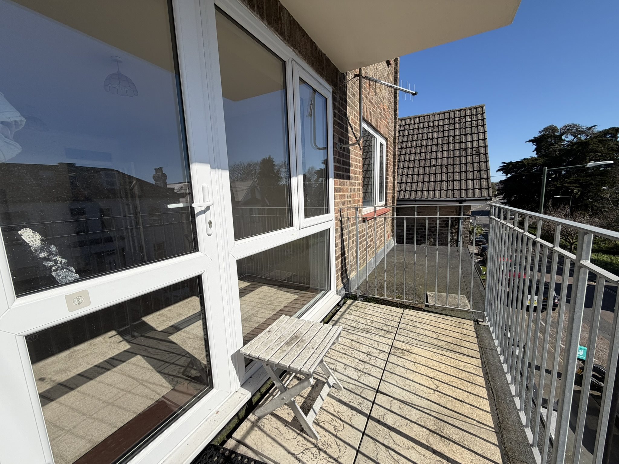 1 bed flat to rent in Southcote Road, Bournemouth 7