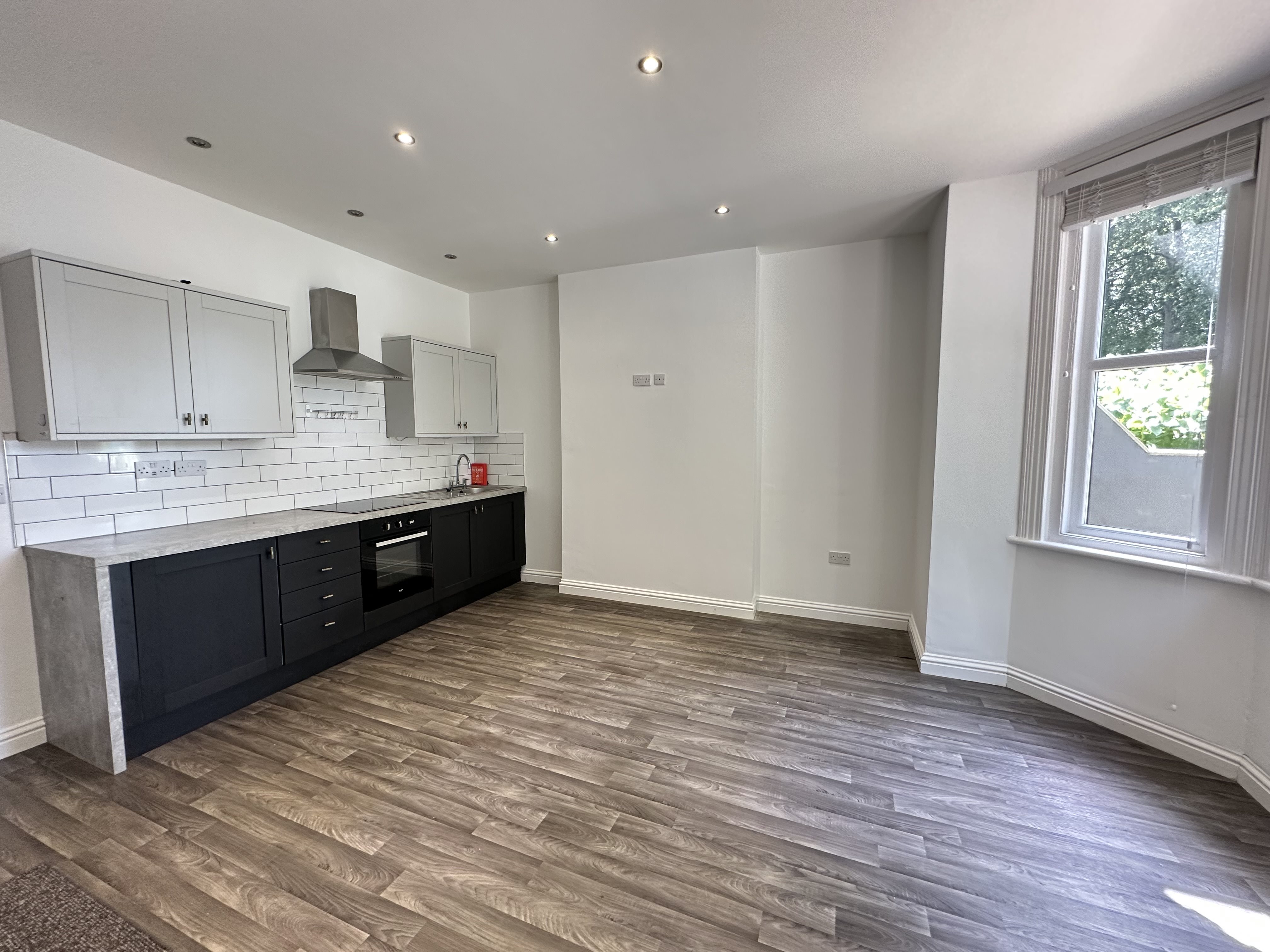 1 bed flat to rent in Churchill Road, Bournemouth, BH1 1