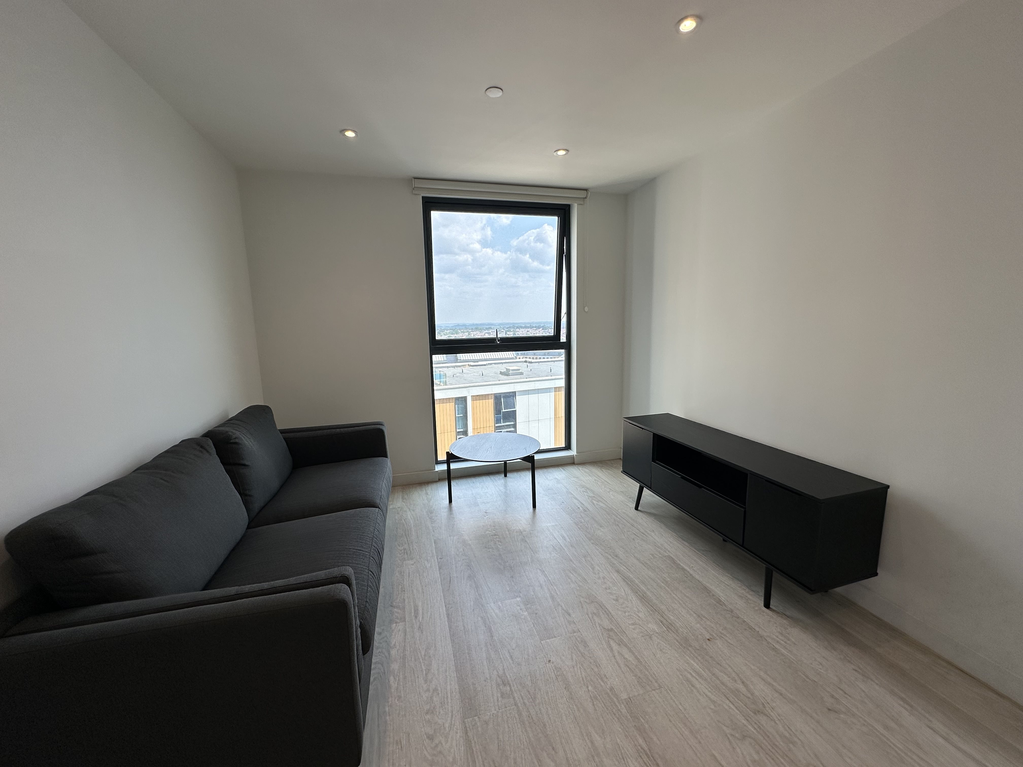 1 bed flat to rent in Holdenhurst Road, , BH8  - Property Image 4