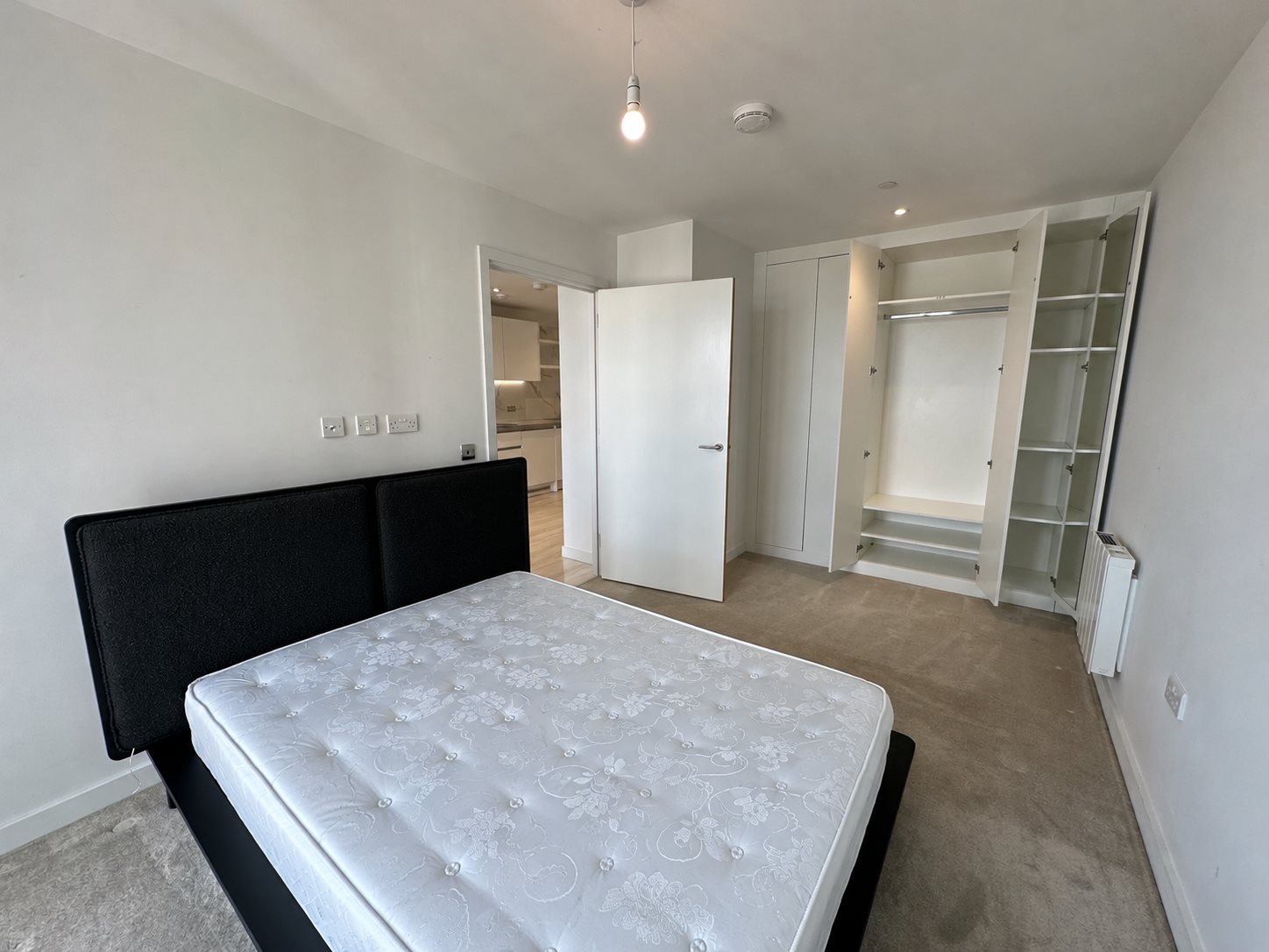 1 bed flat to rent in Holdenhurst Road, , BH8  - Property Image 5
