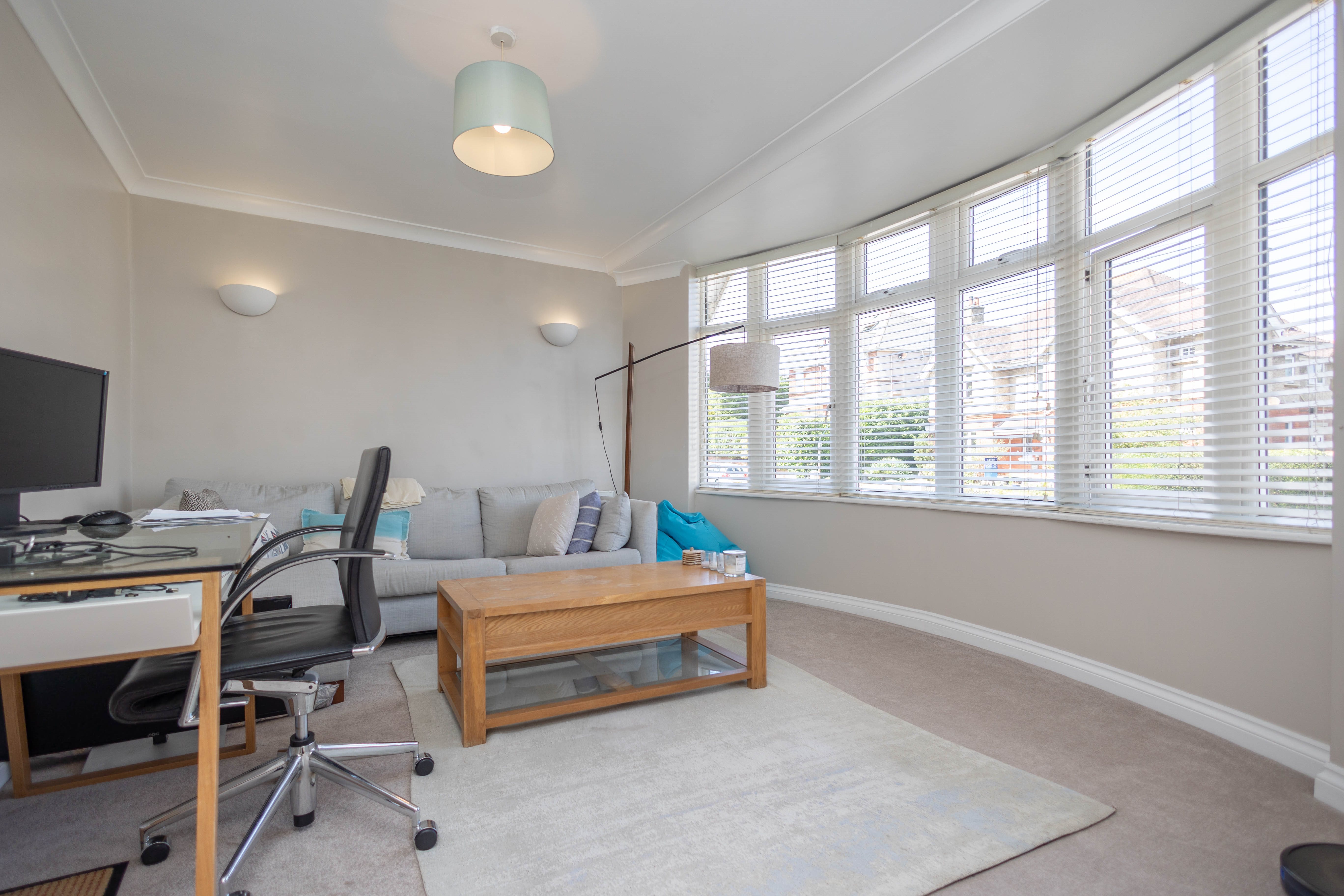 2 bed flat to rent in Alumdale Road, Westbourne, BH4  - Property Image 3