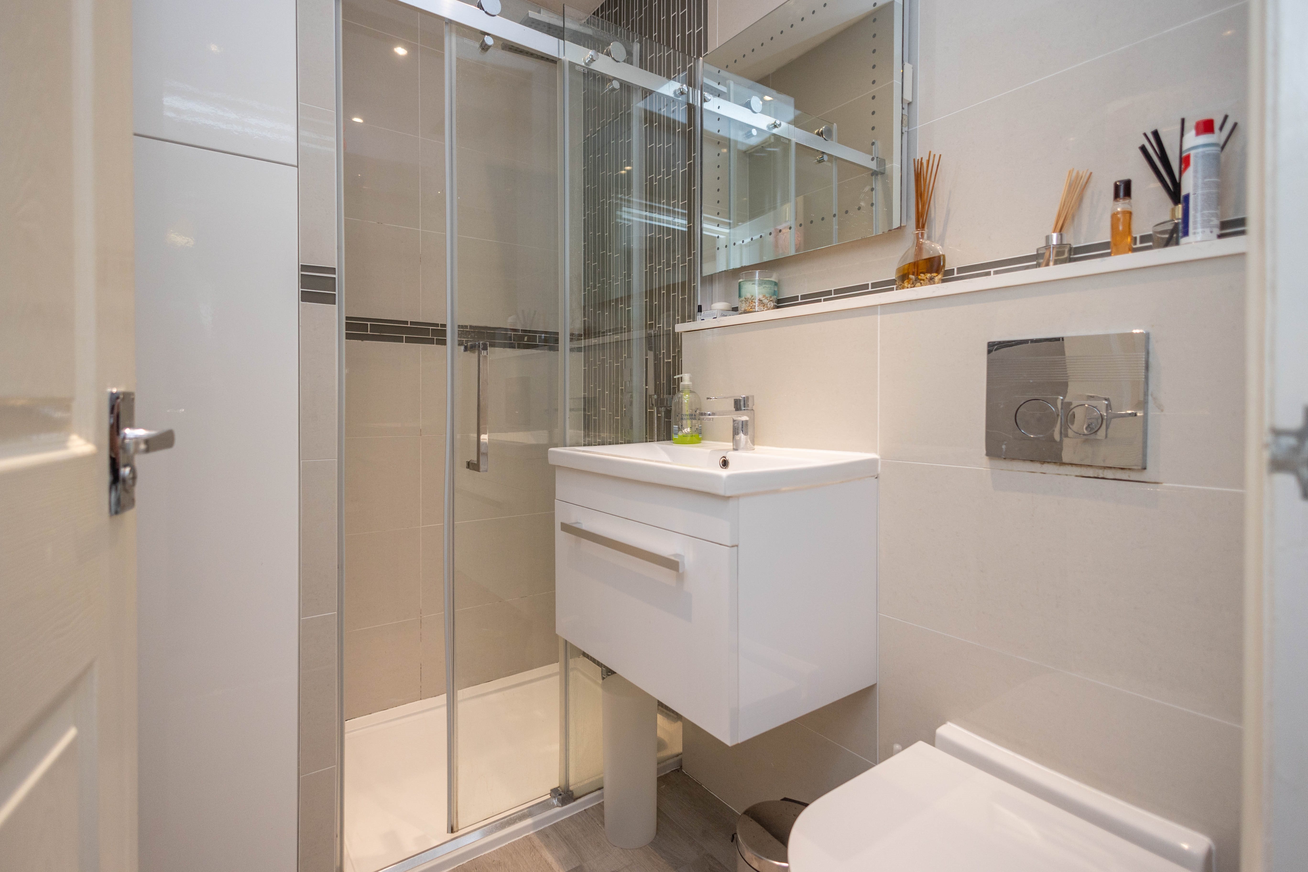 2 bed flat to rent in Alumdale Road, Westbourne, BH4  - Property Image 5