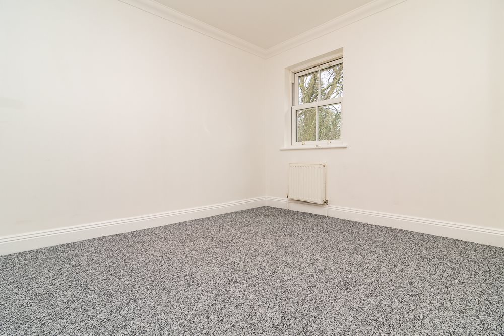 2 bed flat to rent in Wimborne Road, Bournemouth, BH2  - Property Image 4