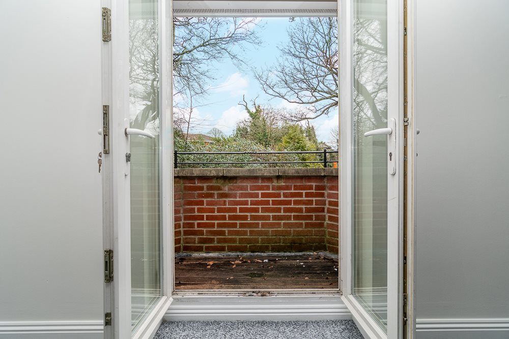 2 bed flat to rent in Wimborne Road, Bournemouth, BH2  - Property Image 2