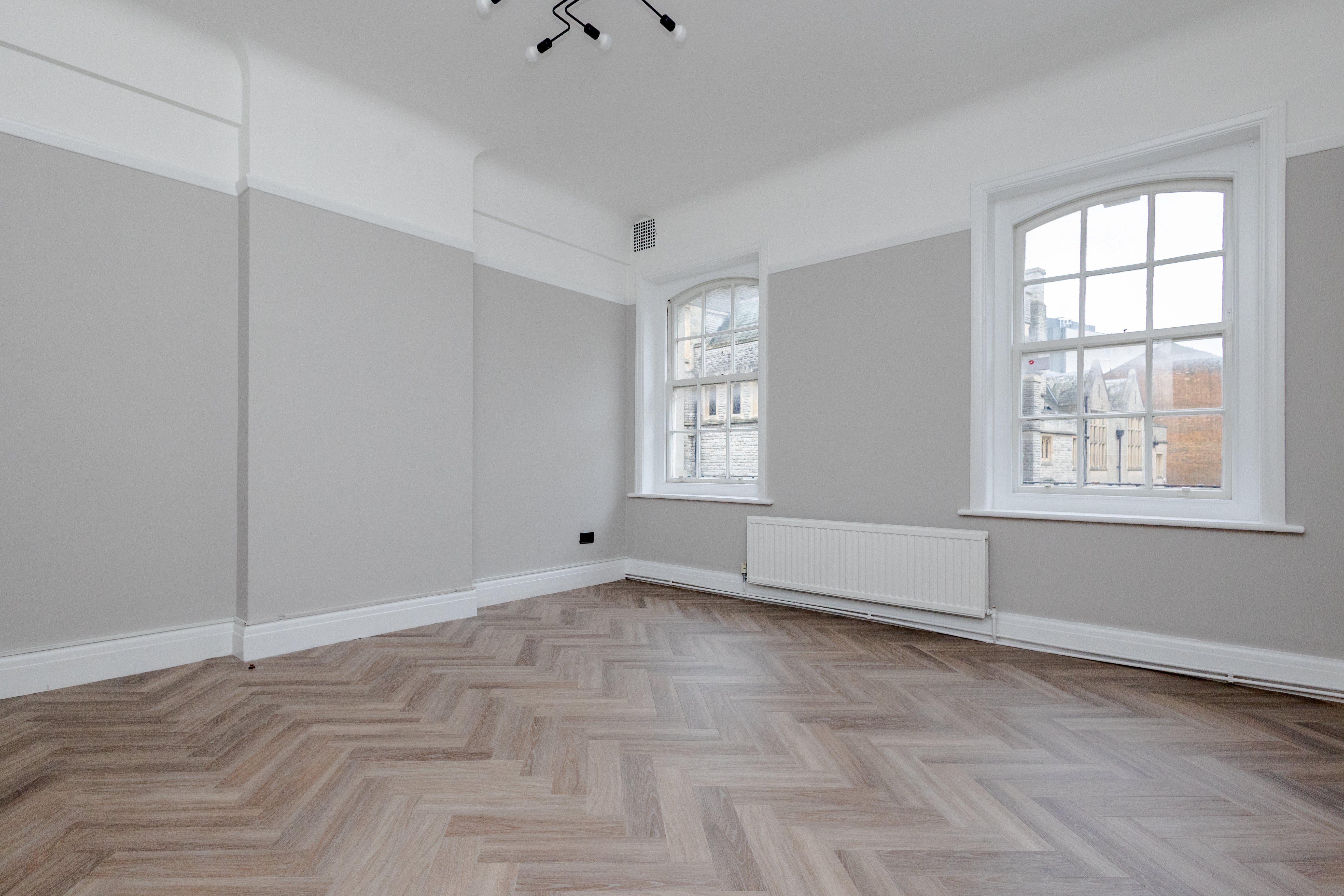 3 bed flat to rent in Richmond Hill, Bournemouth 7